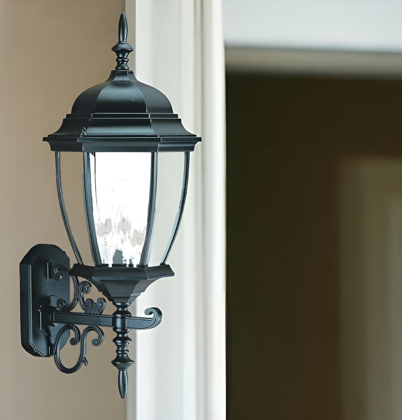 Matte Black Ornamental Lantern Wall Light-Outdoor Lighting-DECOROLALA
