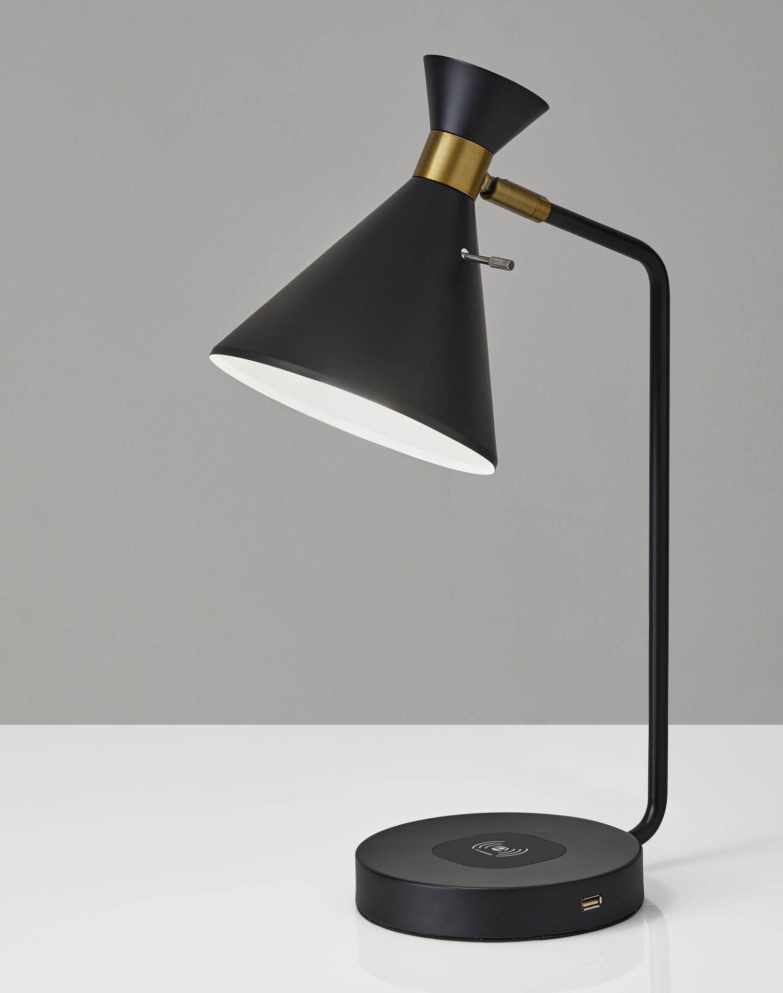 Maxine AdessoCharge Desk Lamp-Lighting-DECOROLALA