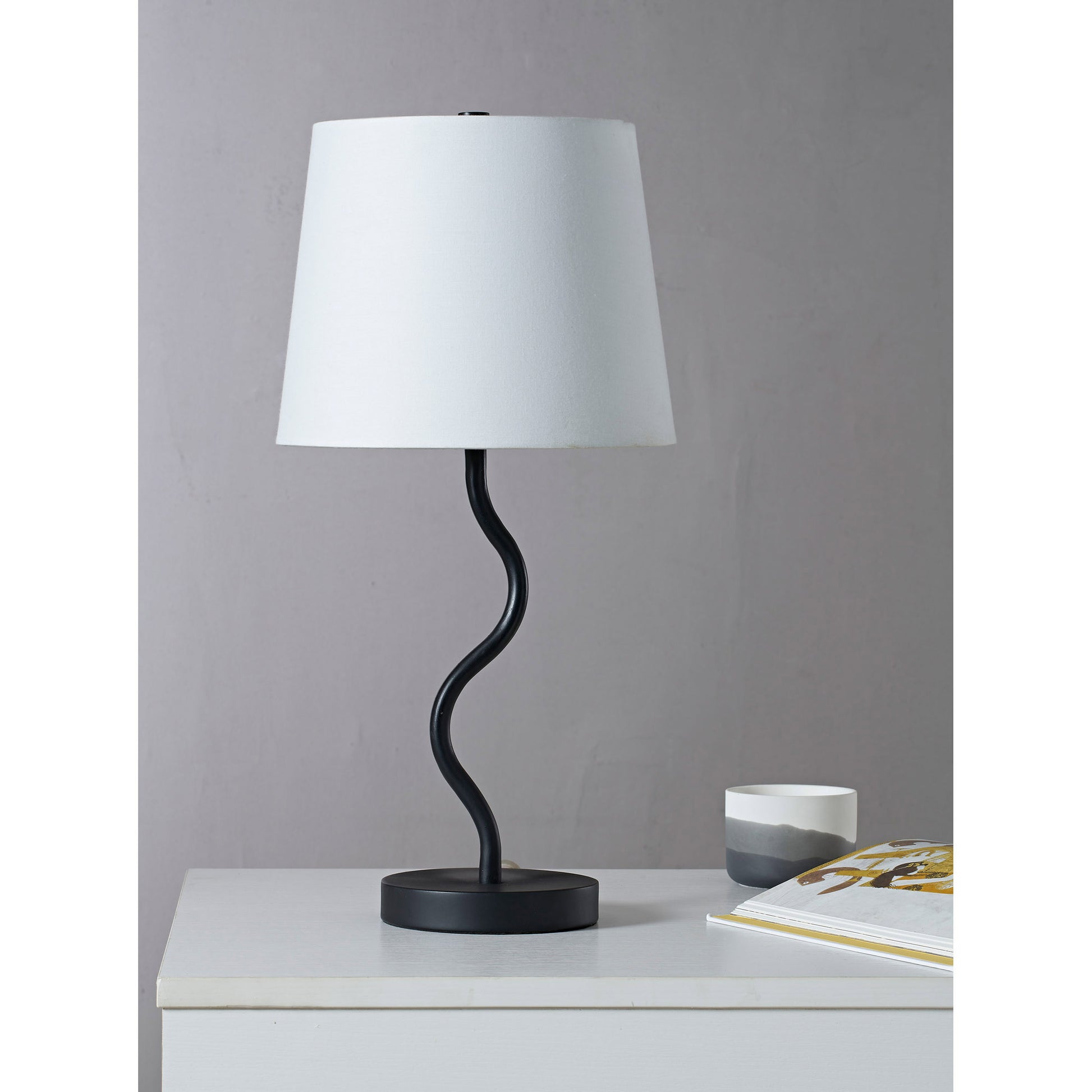 Mayssa 19.75" Table Lamp, Matte Black-Table Lamp-DECOROLALA