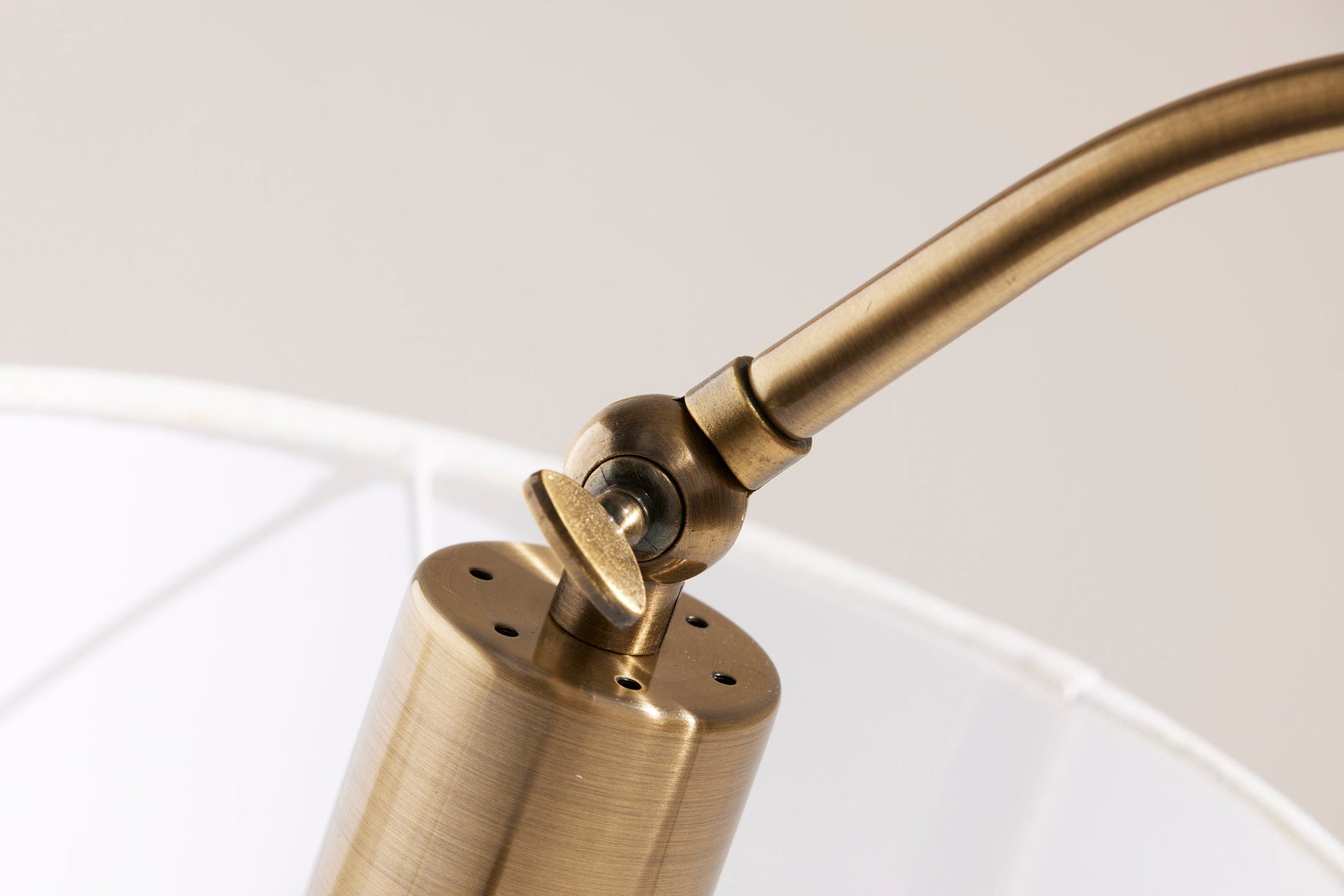 Meredith Table Lamp-Lighting-DECOROLALA