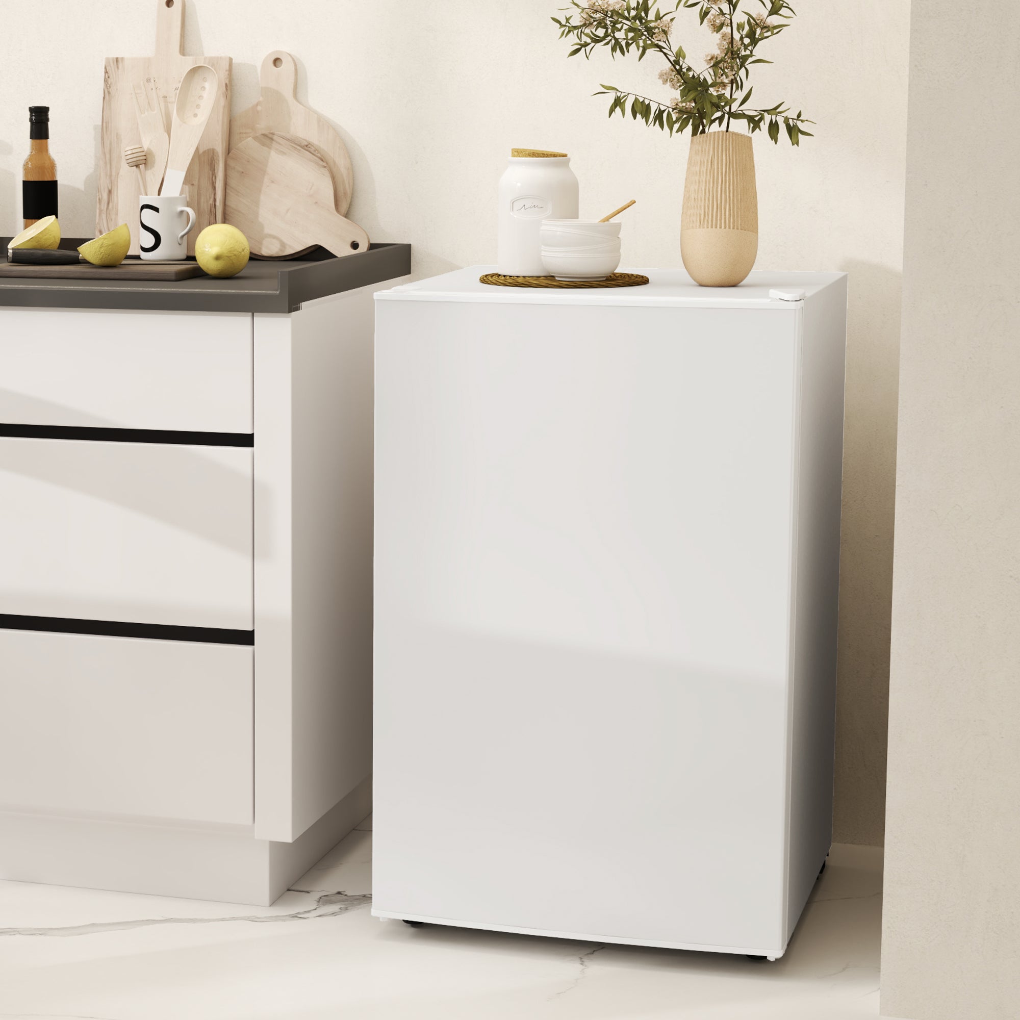 Mini Fridge 4.5 Cu Ft White Reversible Door-DECOROLALA