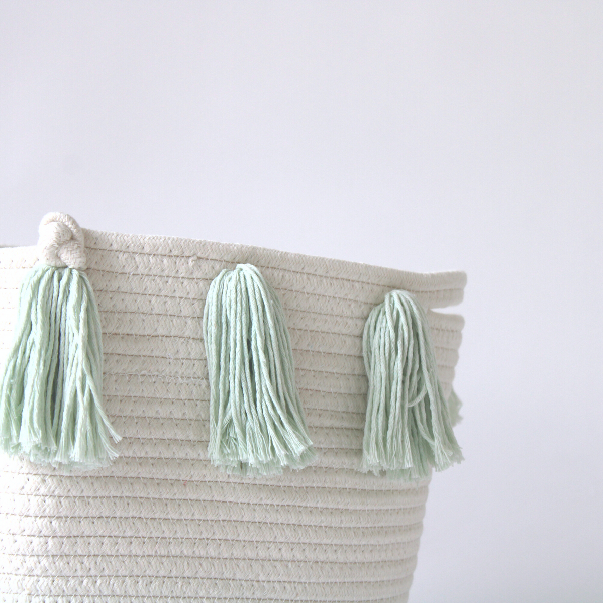 Mint Tassel Basket - Large-Baskets-DECOROLALA
