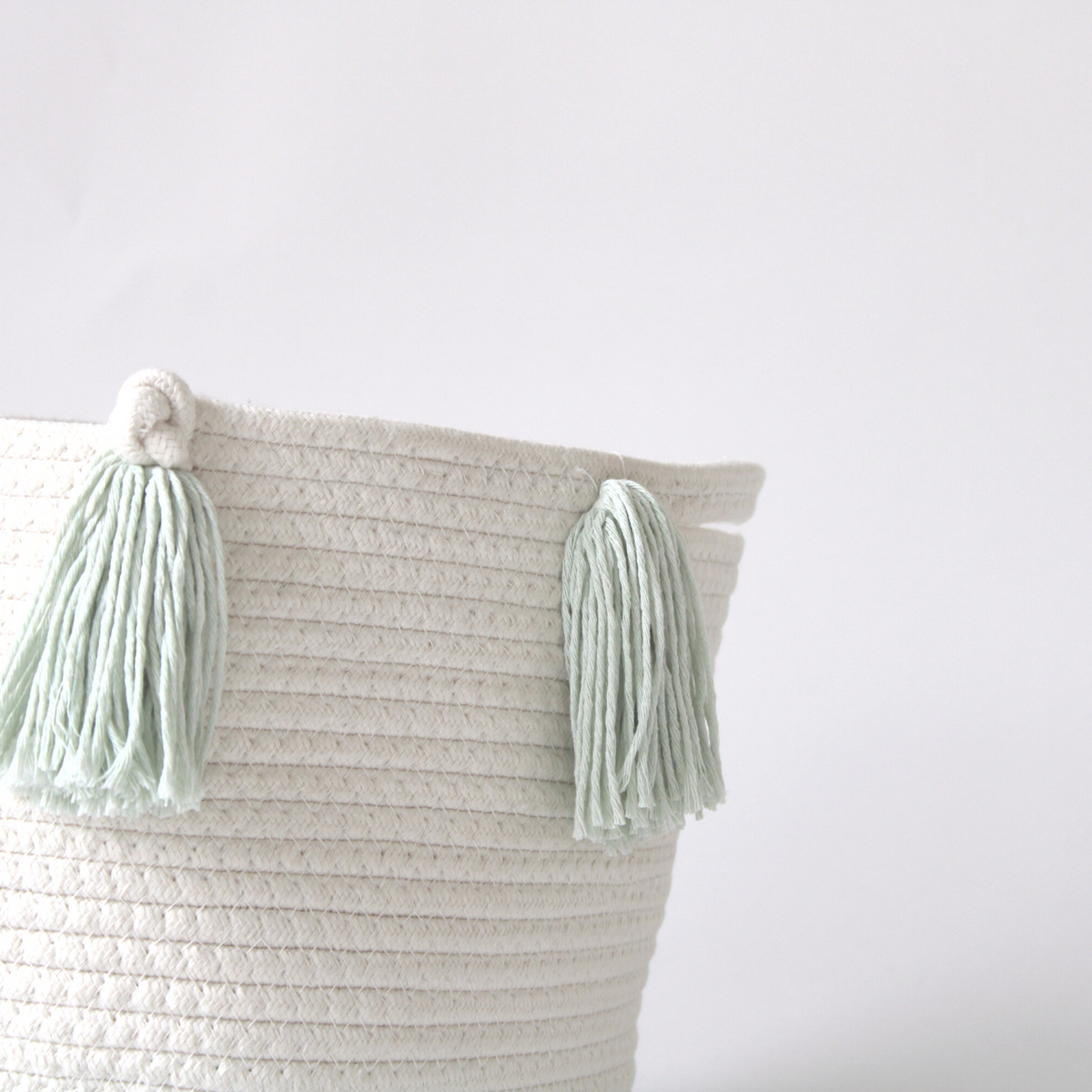 Mint Tassel Basket - Medium-Baskets-DECOROLALA
