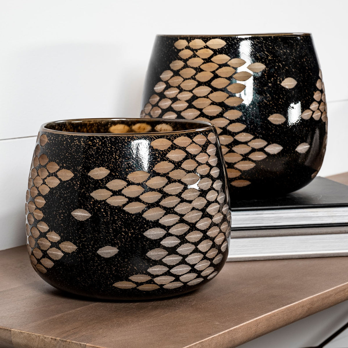 Mojave Small Black and Gold Detail Glass Vase-Vase-DECOROLALA