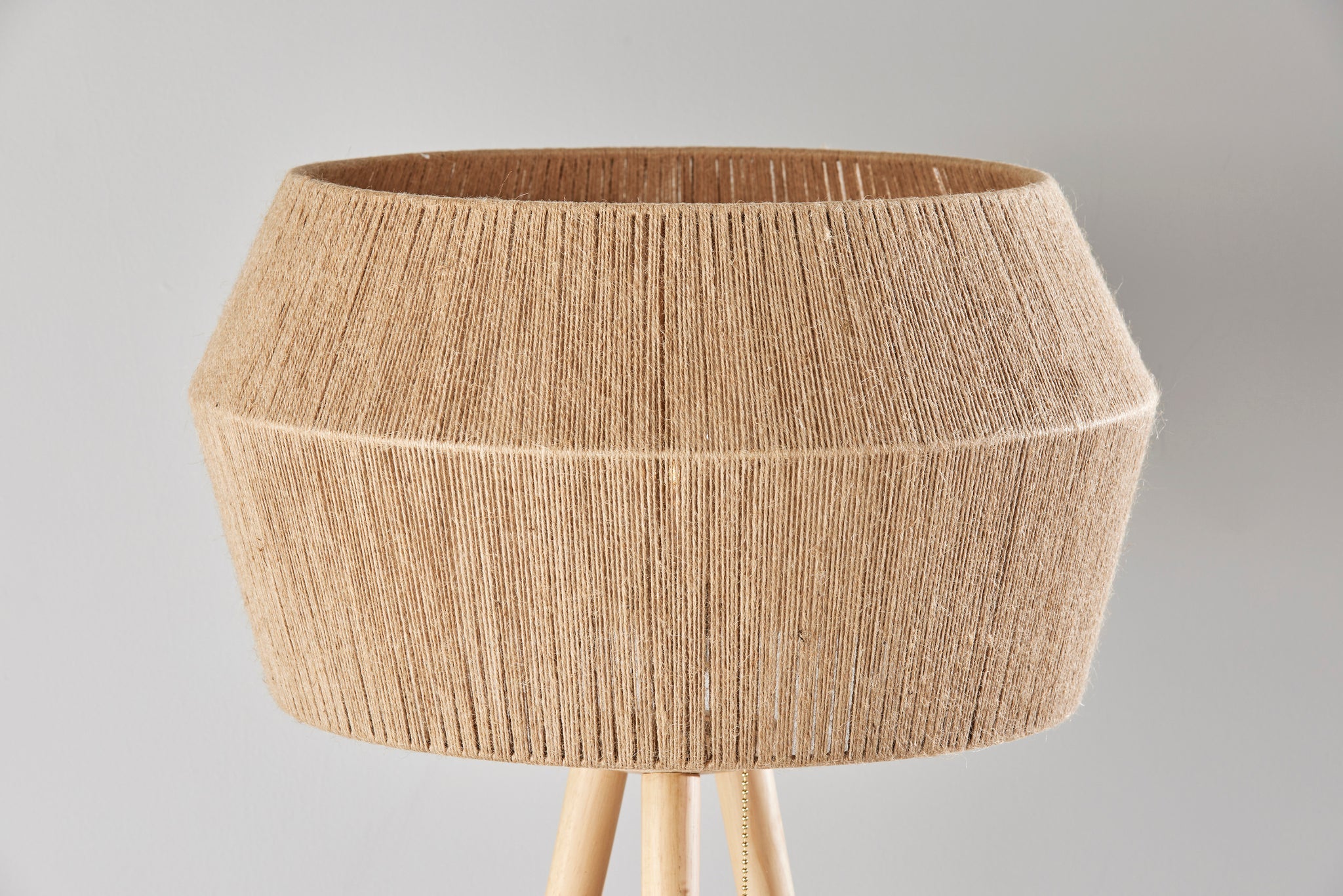 Montana Floor Lamp- Natural-Lighting-DECOROLALA