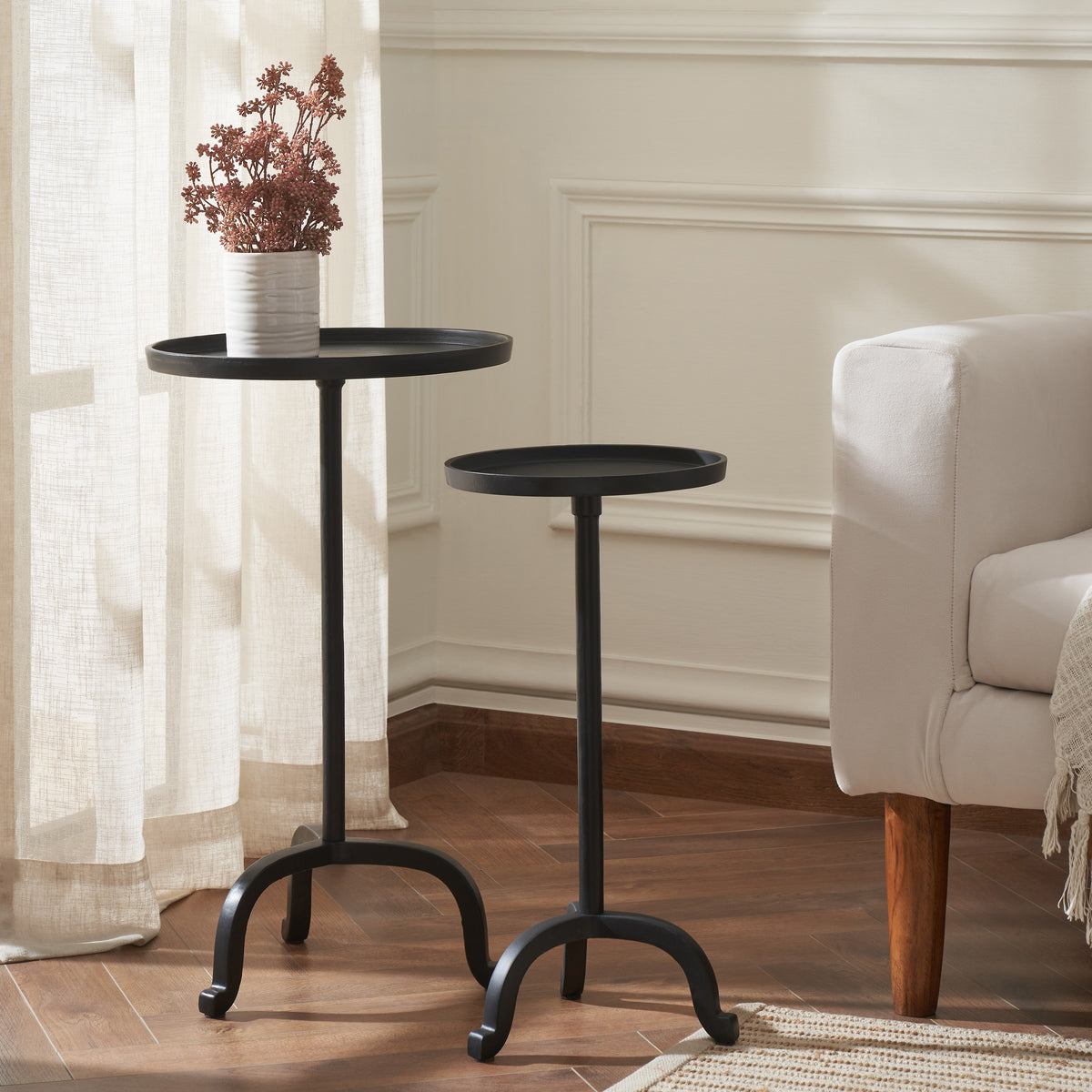Myra 24/20" Height Table, Black-Tables-DECOROLALA