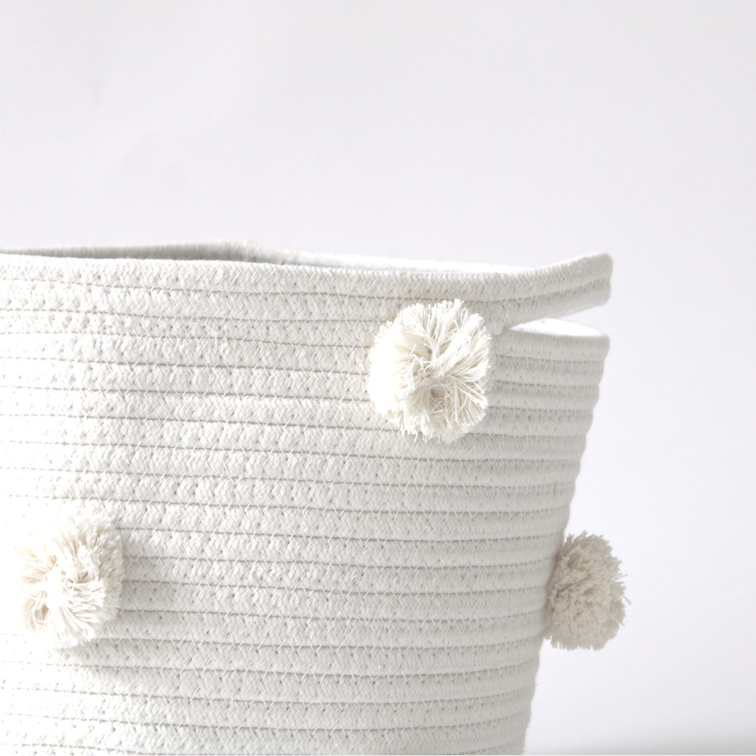 Natural Pom Basket - Medium-Basket-DECOROLALA