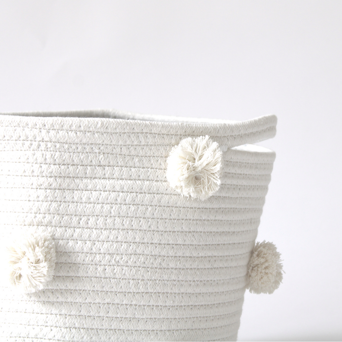 Natural Pom Basket - Medium-Baskets-DECOROLALA