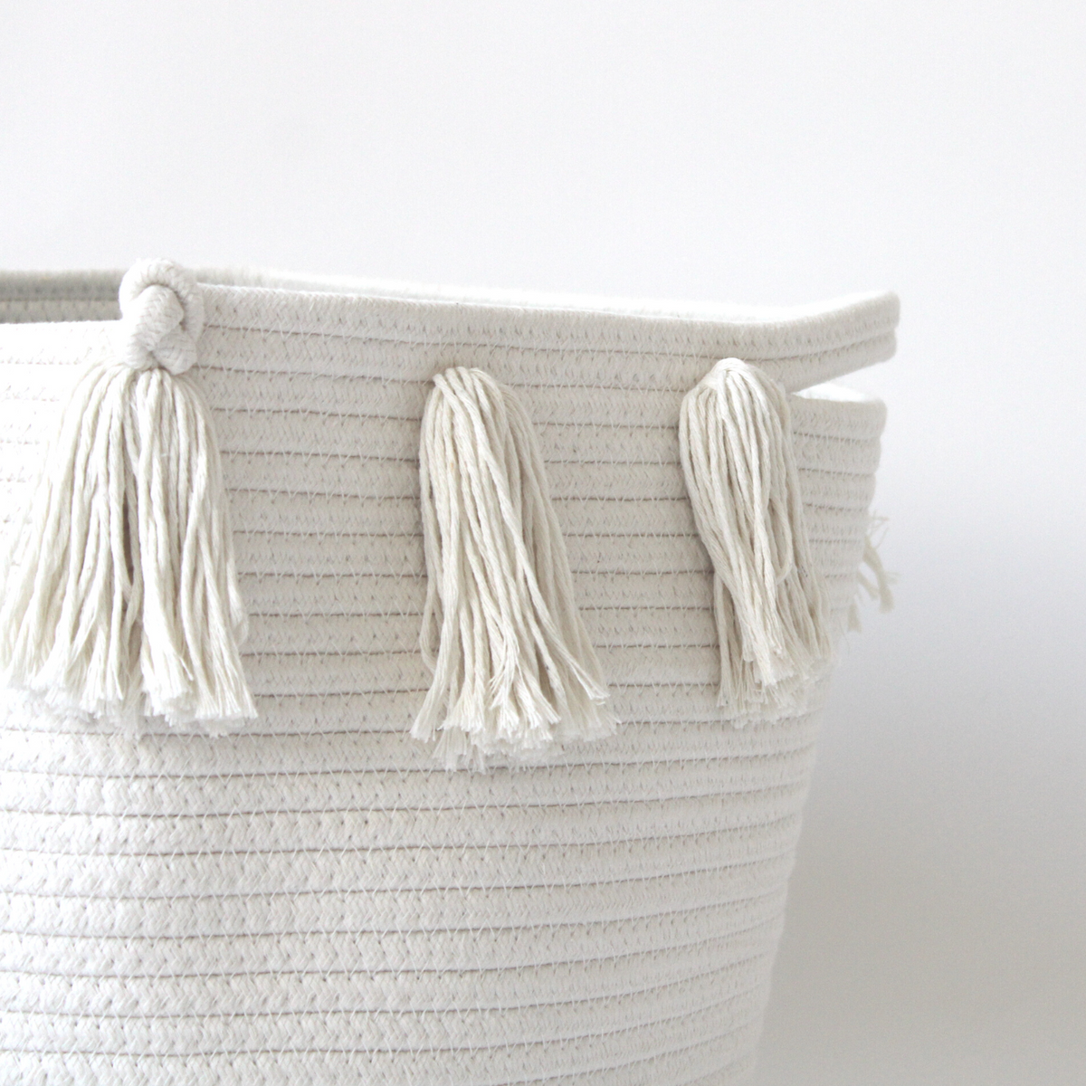 Natural Tassel Basket - Large-Baskets-DECOROLALA