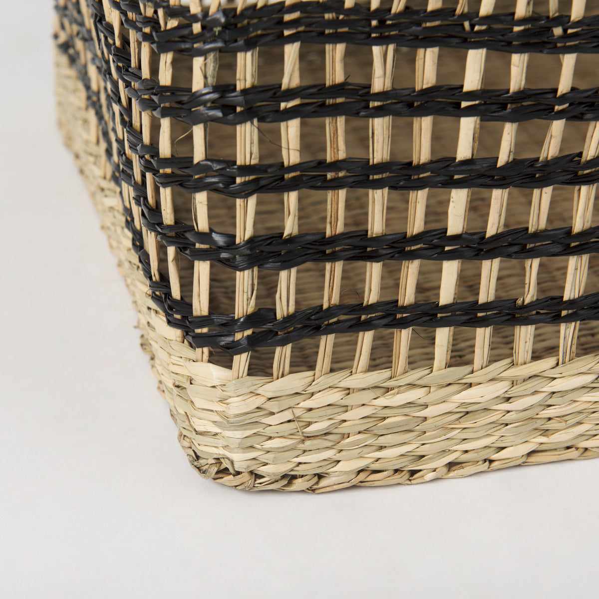 Nia Seagrass Rectangular Baskets with Handles - Set of 2 Light Brown-Decorative Baskets-DECOROLALA