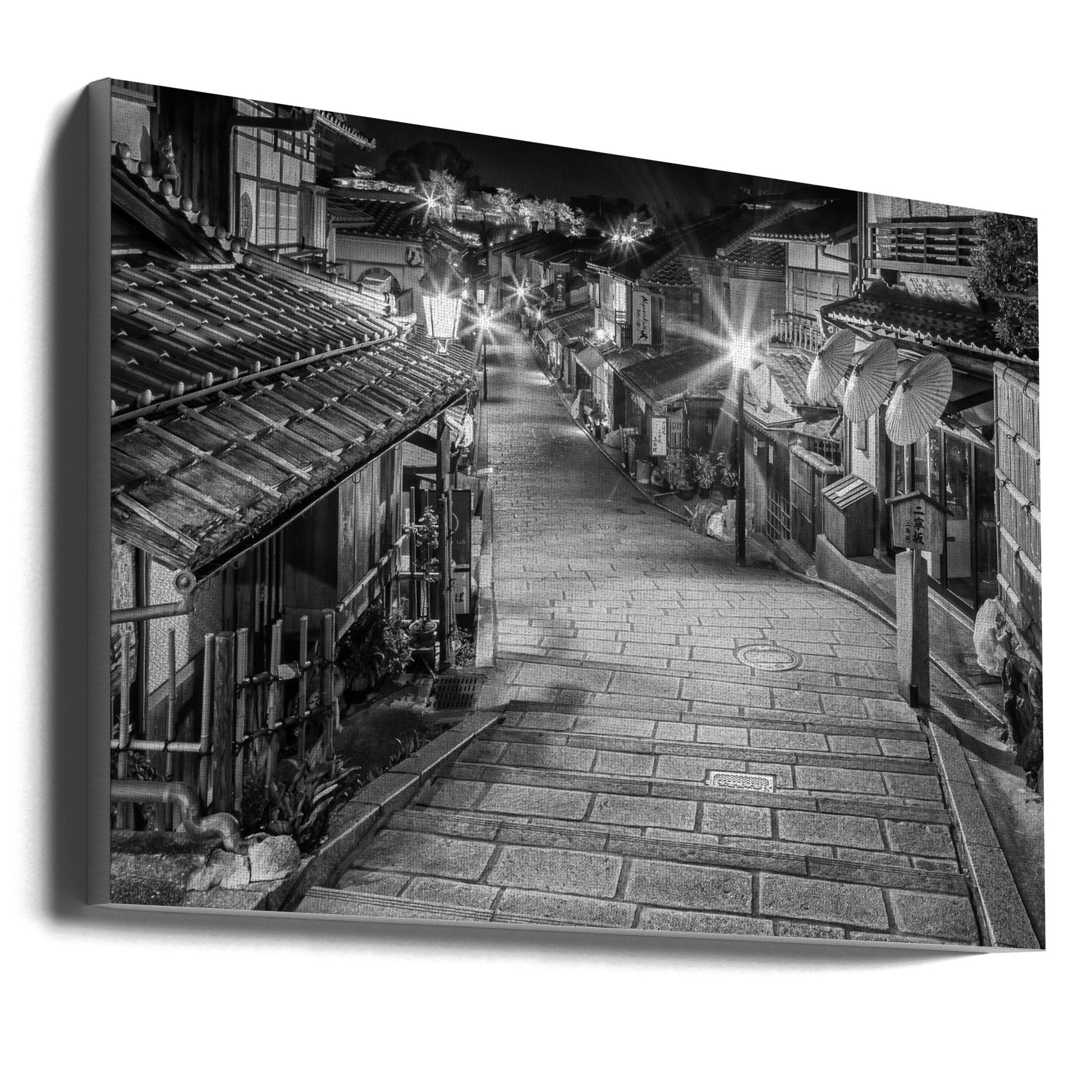 Ninen-zaka in historic Kyoto in the evening - monochrome-canvas-DECOROLALA