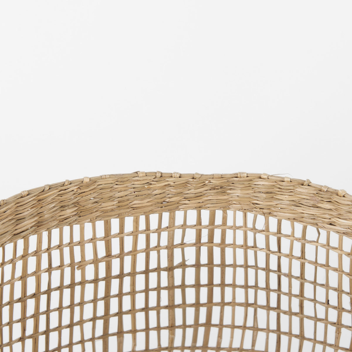 Nova 15.0L x 15.0W x 9.4H (Set of 2) Light Brown Seagrass Woven Round Basket W/ Long Handle-Decorative Baskets-DECOROLALA