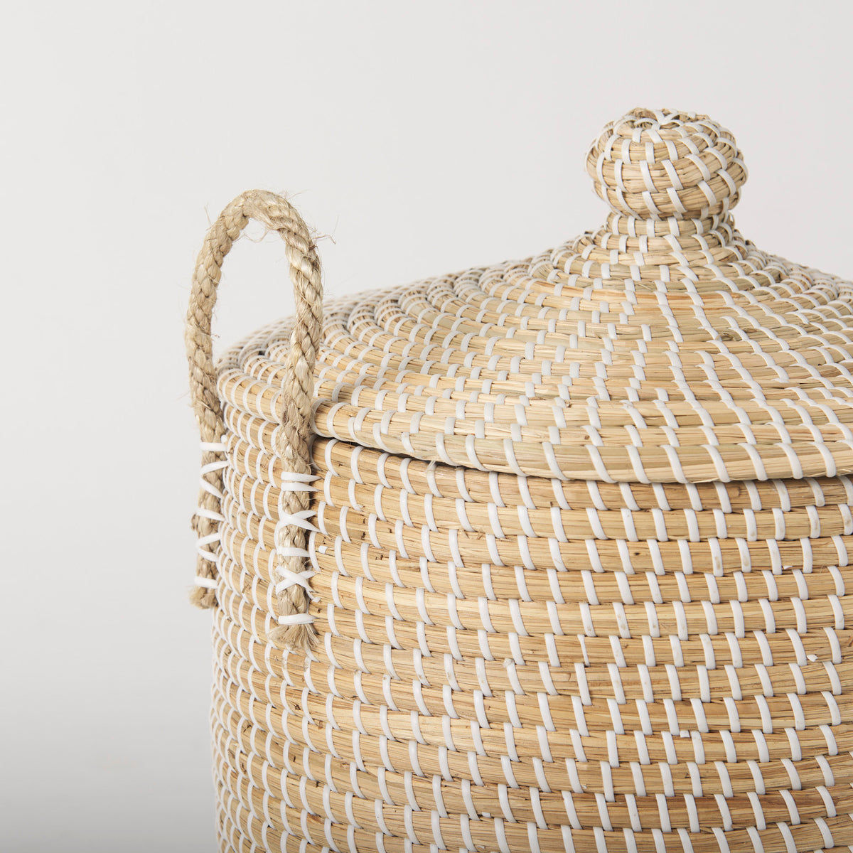 Olivia 15.7L x 15.7W x 17.3H Set of 3 Beige Seagrass Basket W/Lid and Handles-Decorative Baskets-DECOROLALA