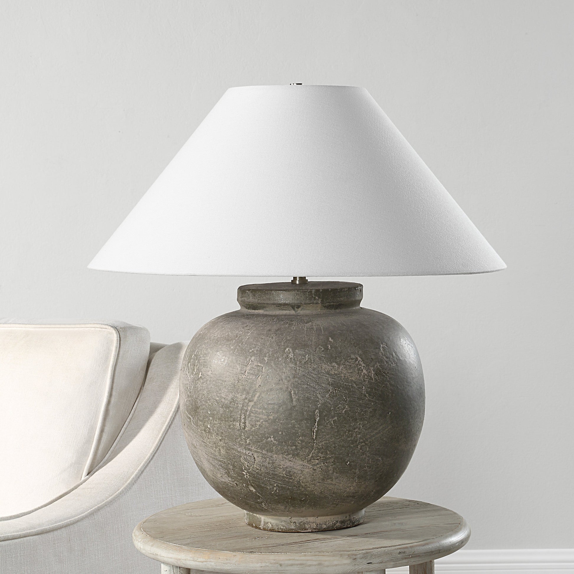 Olivia 25" Ceramic Table Lamp-Table Lamp-DECOROLALA