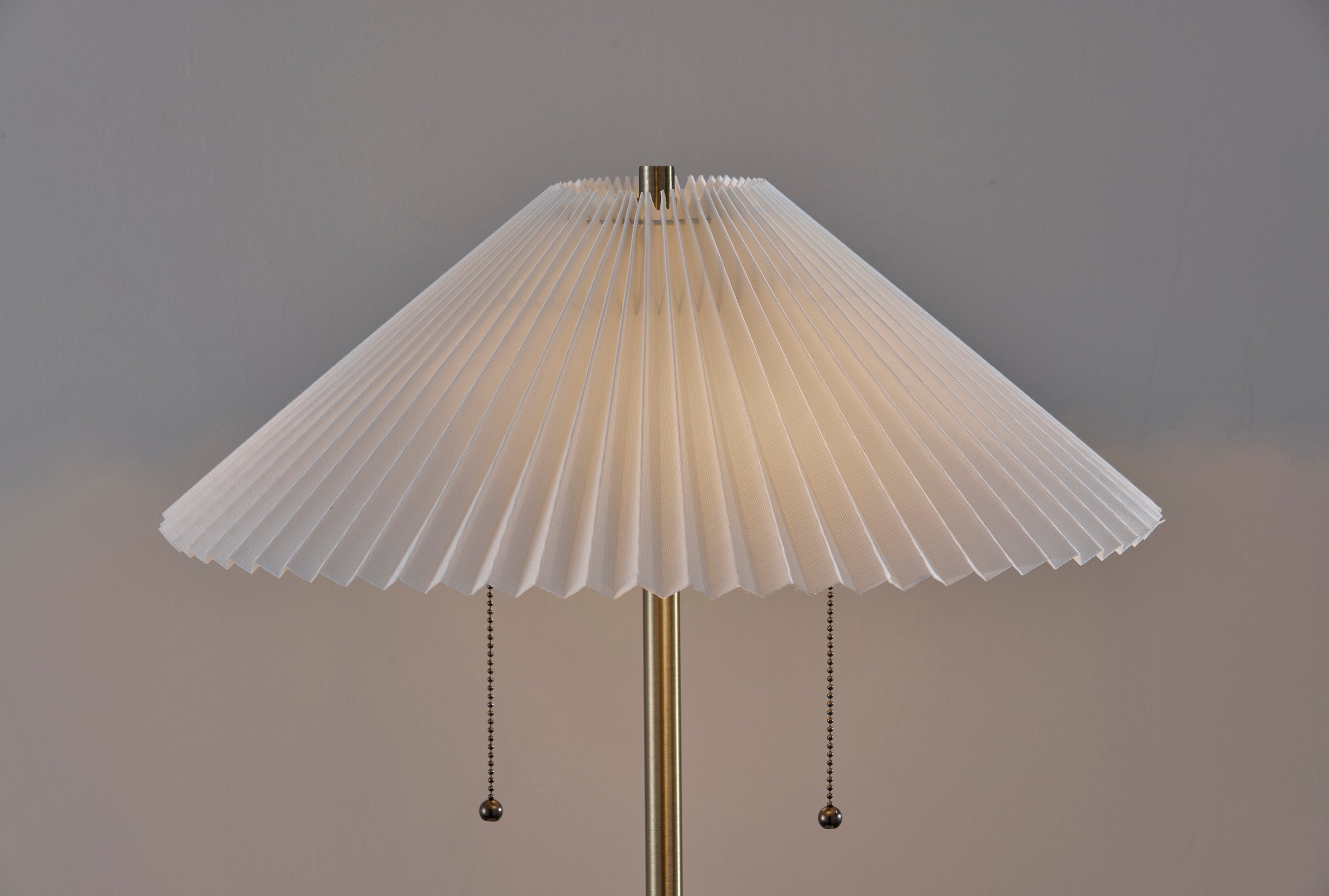 Ophelia 27" Table Lamp - Wood Base White-Lighting-DECOROLALA