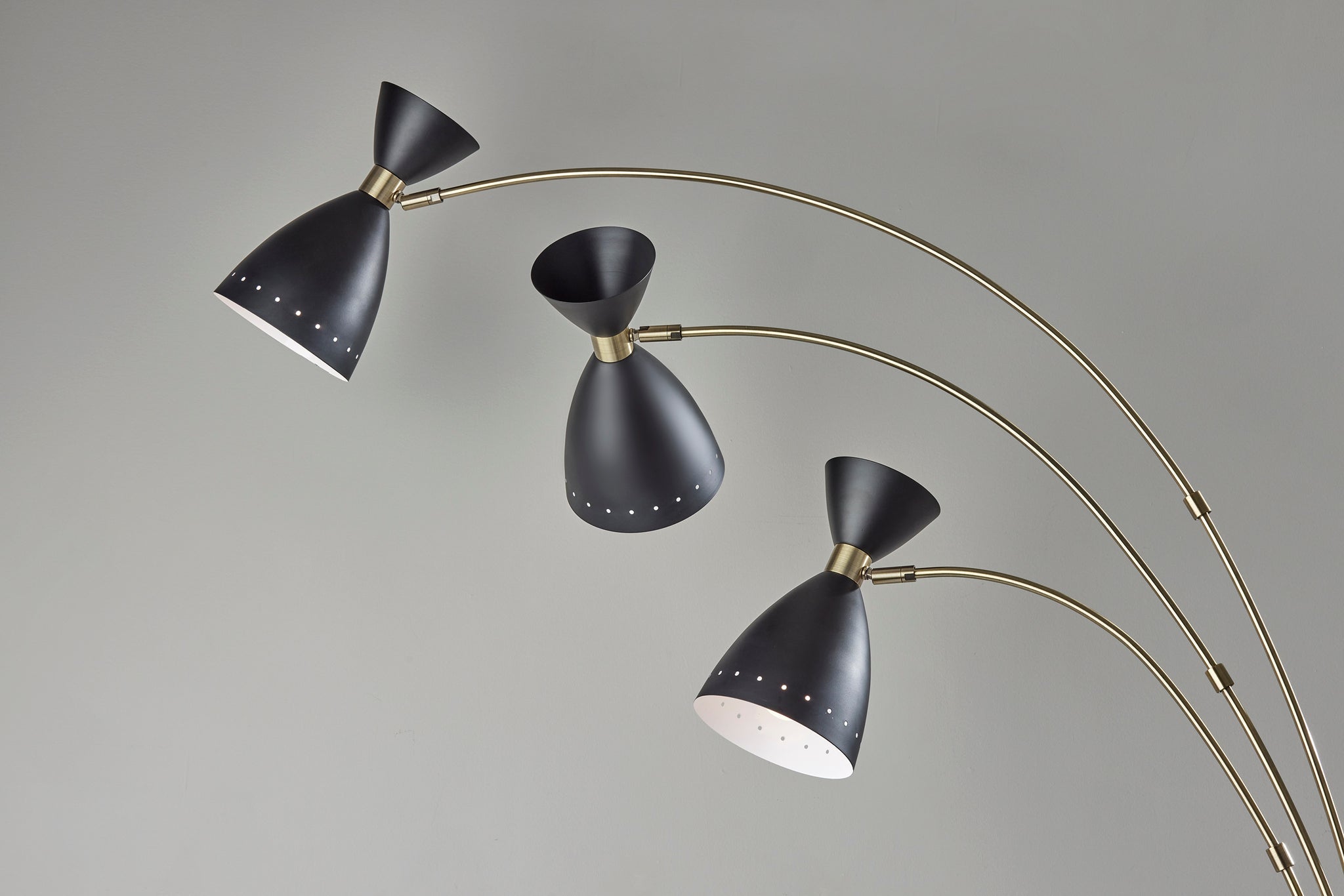 Oscar 3-Arm Arc Lamp-Lighting-DECOROLALA