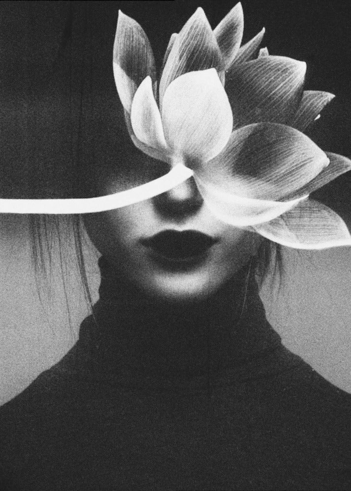 Pain like a flower blossom-canvas-DECOROLALA