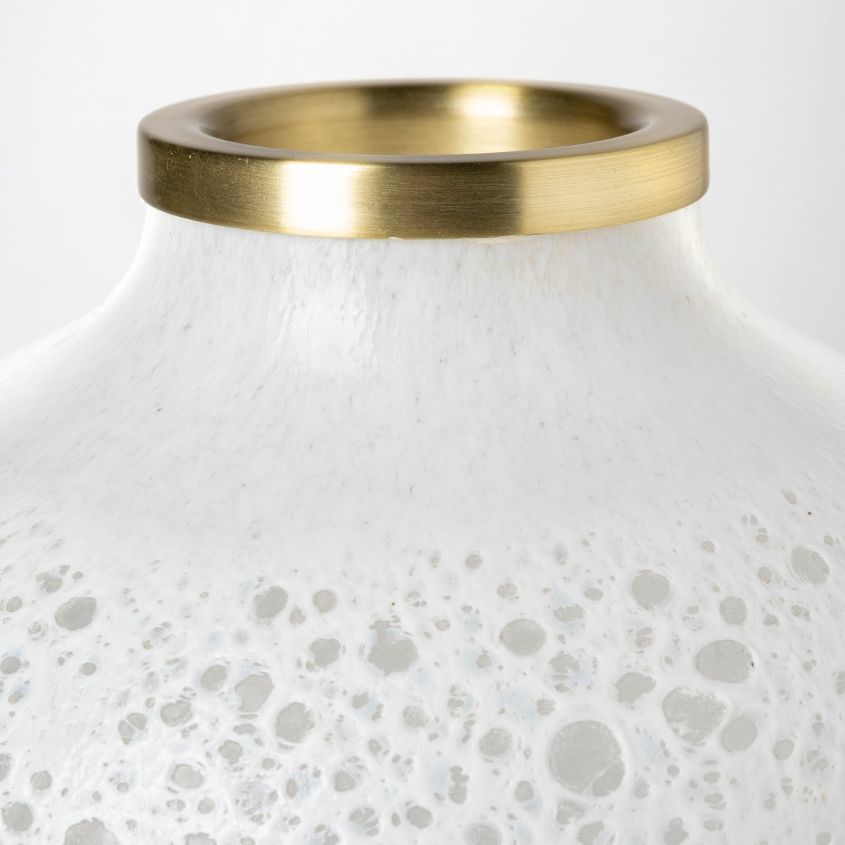 Pearl Short White Gold Rim Glass Vase-Vase-DECOROLALA