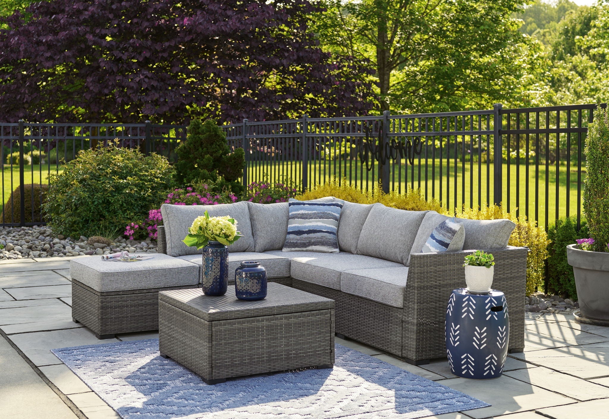 Petal Road Outdoor Sectional Set 4-Piece Gray-4 Piece Outdoor Sets-DECOROLALA
