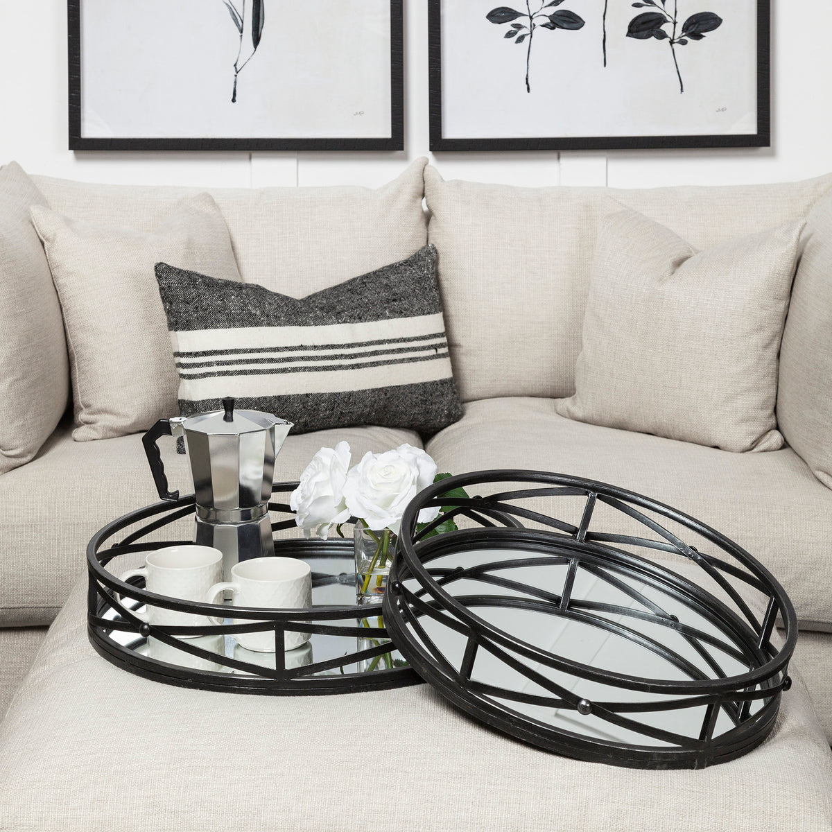 Piers (Set of 2) Black Metal Mirrored Round Trays-Trays-DECOROLALA