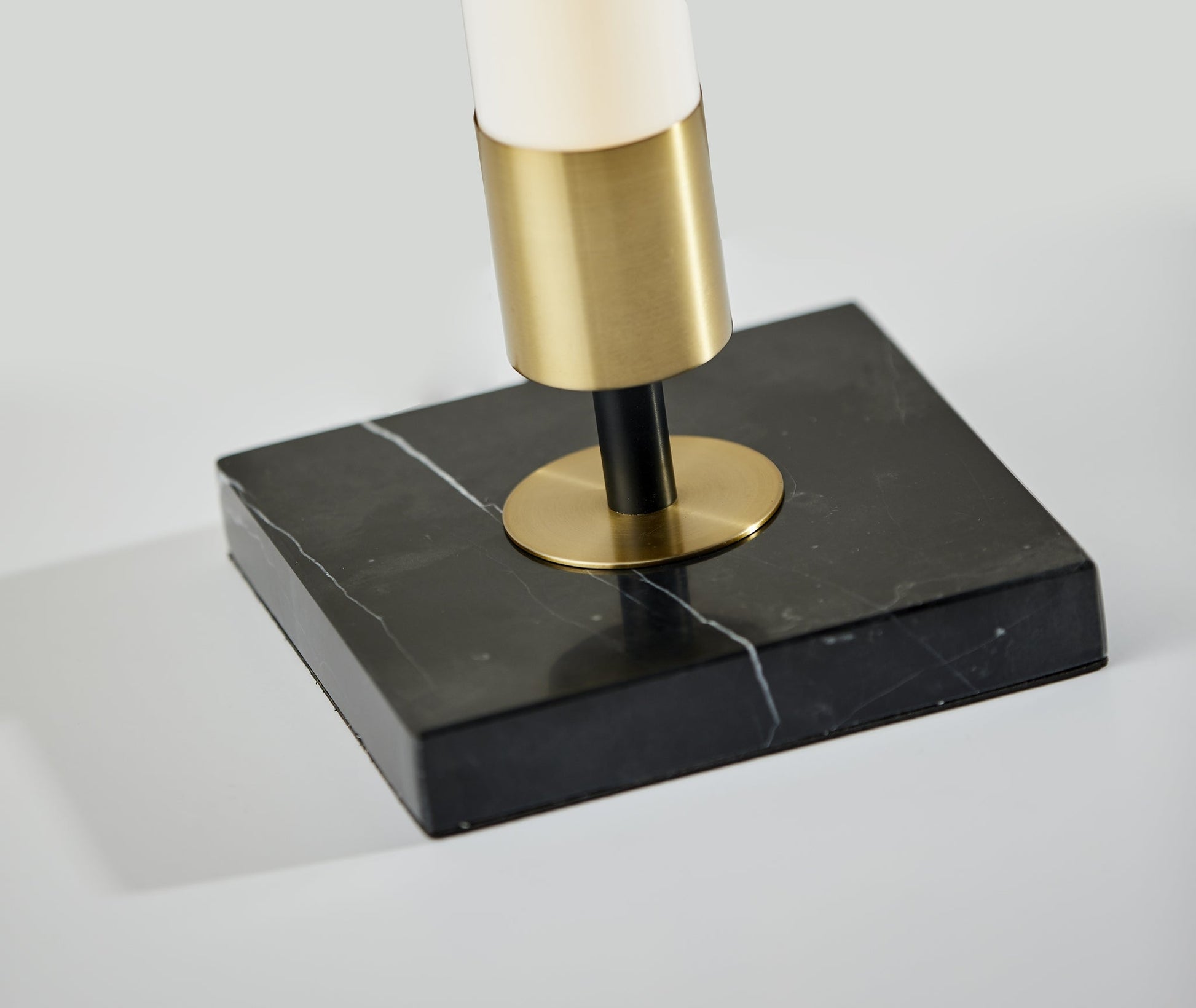 Piper LED Table Lamp-Lighting-DECOROLALA