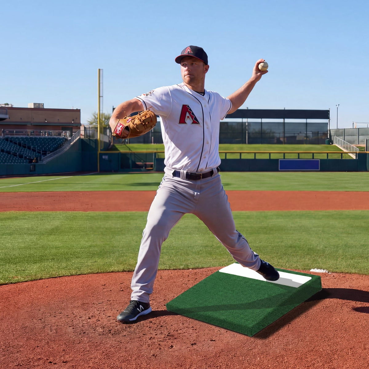 Portable Pitching Mound with Baseball Pitching EVA Carry Handle-Golf-DECOROLALA