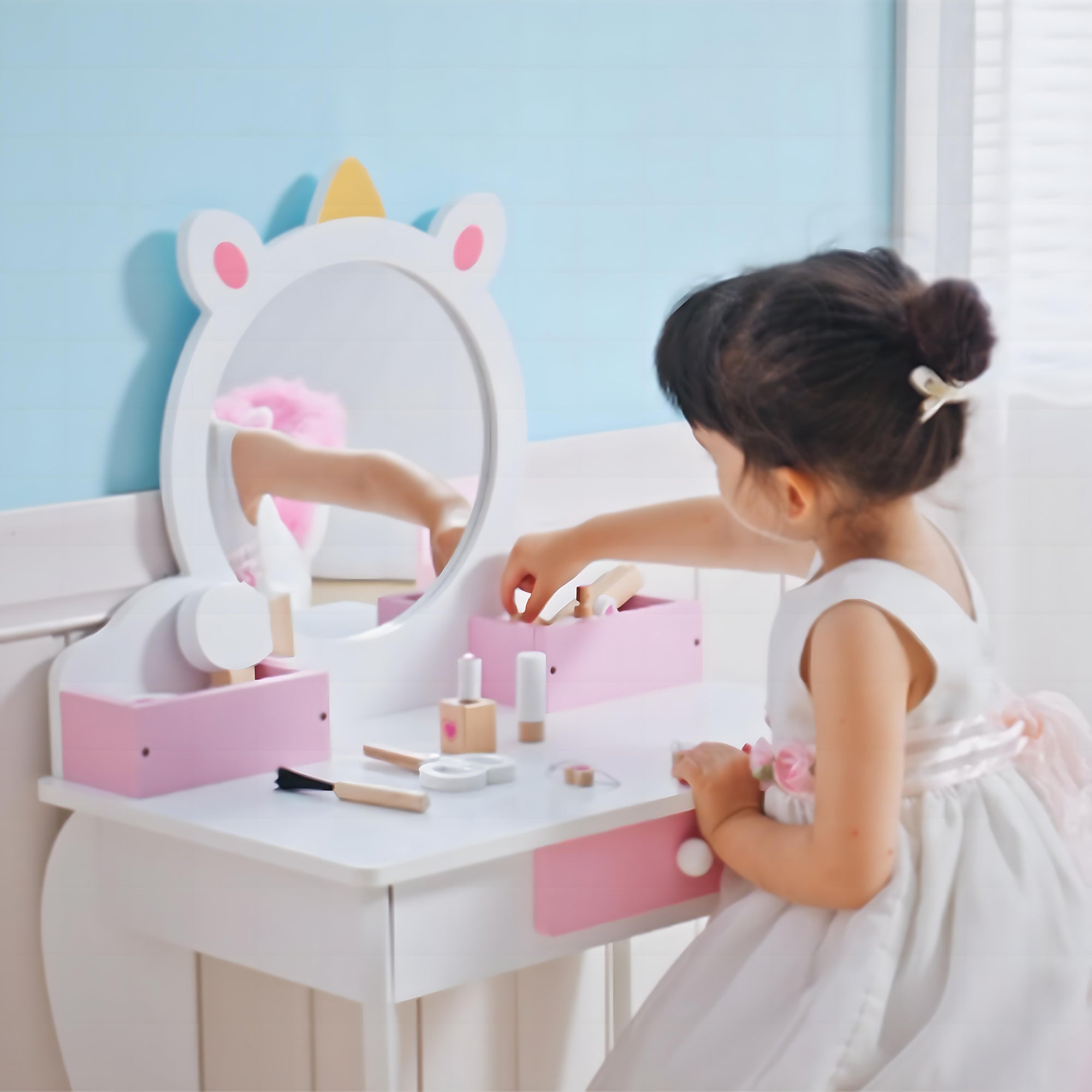 Qaba Kids Makeup Vanity Set with Stool, Mirror, Drawer, Storage Boxes, Unicorn Design, White-Toys & Games > Toddler & Kids Furniture > Kids Bedroom Furniture-DECOROLALA
