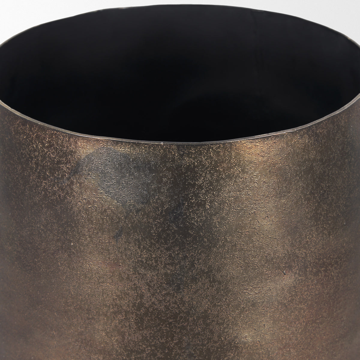 Quade Large Textured Gold Metal Planter-Vase-DECOROLALA