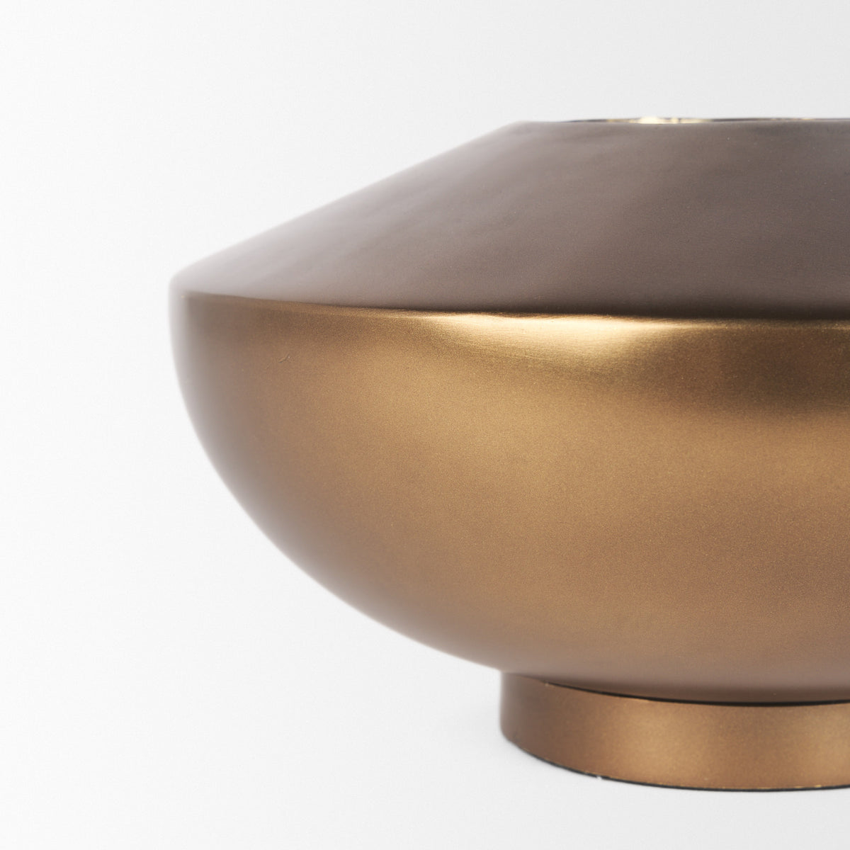Quiana Large Gold Metal Vase-Vase-DECOROLALA
