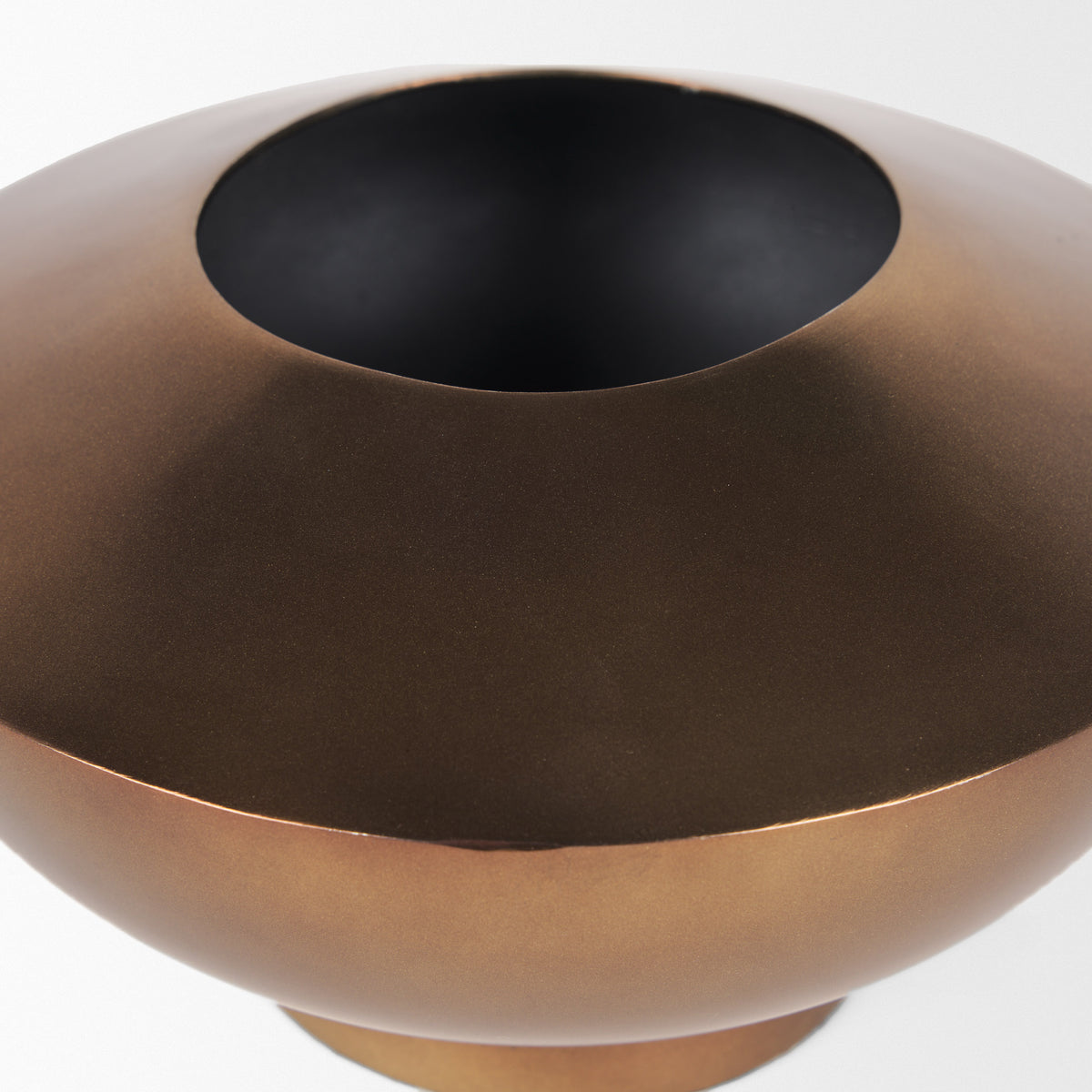 Quiana Medium Textured Gold Metal Vase-Vase-DECOROLALA