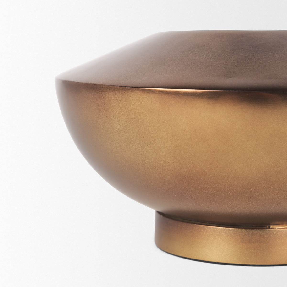 Quiana Medium Textured Gold Metal Vase-Vase-DECOROLALA