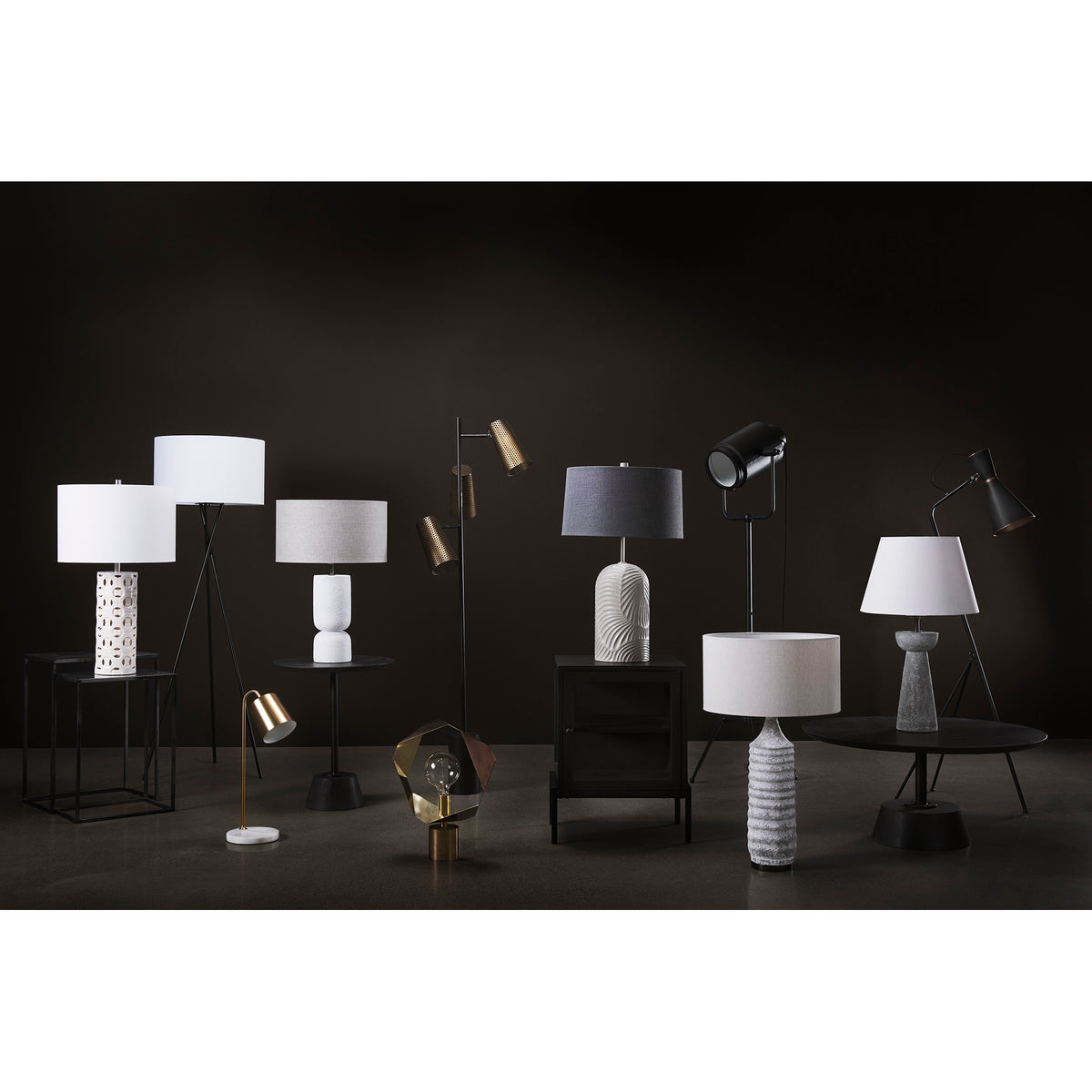 Quinn 18.0L x 18.0W x 28.8H Navy Base W/Beige Fabric Shade Table Lamp-Table Lamps-DECOROLALA