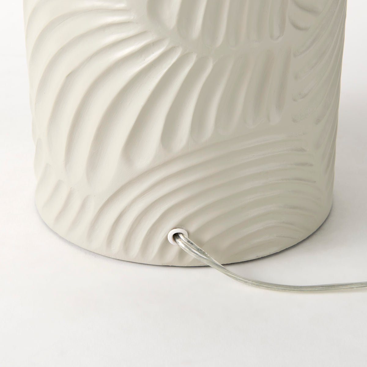 Quinn 19.0L x 19.0W x 24.6H Beige Base W/Navy Fabric Shade Table Lamp-Table Lamps-DECOROLALA