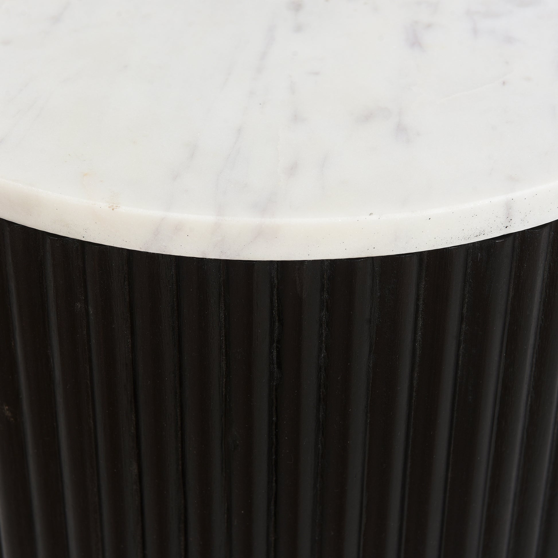REYNA-ACCENT TABLE-BLACK-DECOROLALA