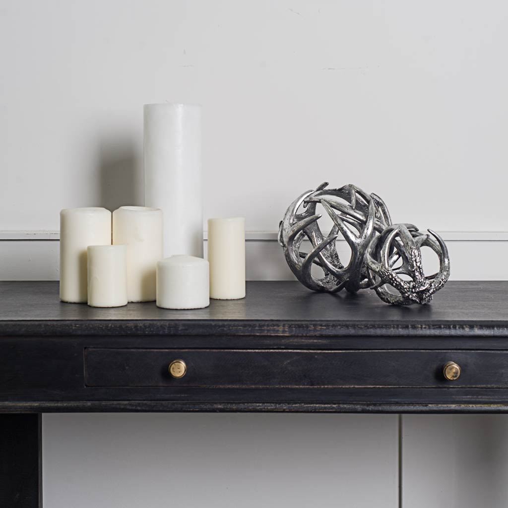 Ramus IV (Large) 7L x 7W Silver Antler Shaped Decorative Orb Ball-Objects-DECOROLALA