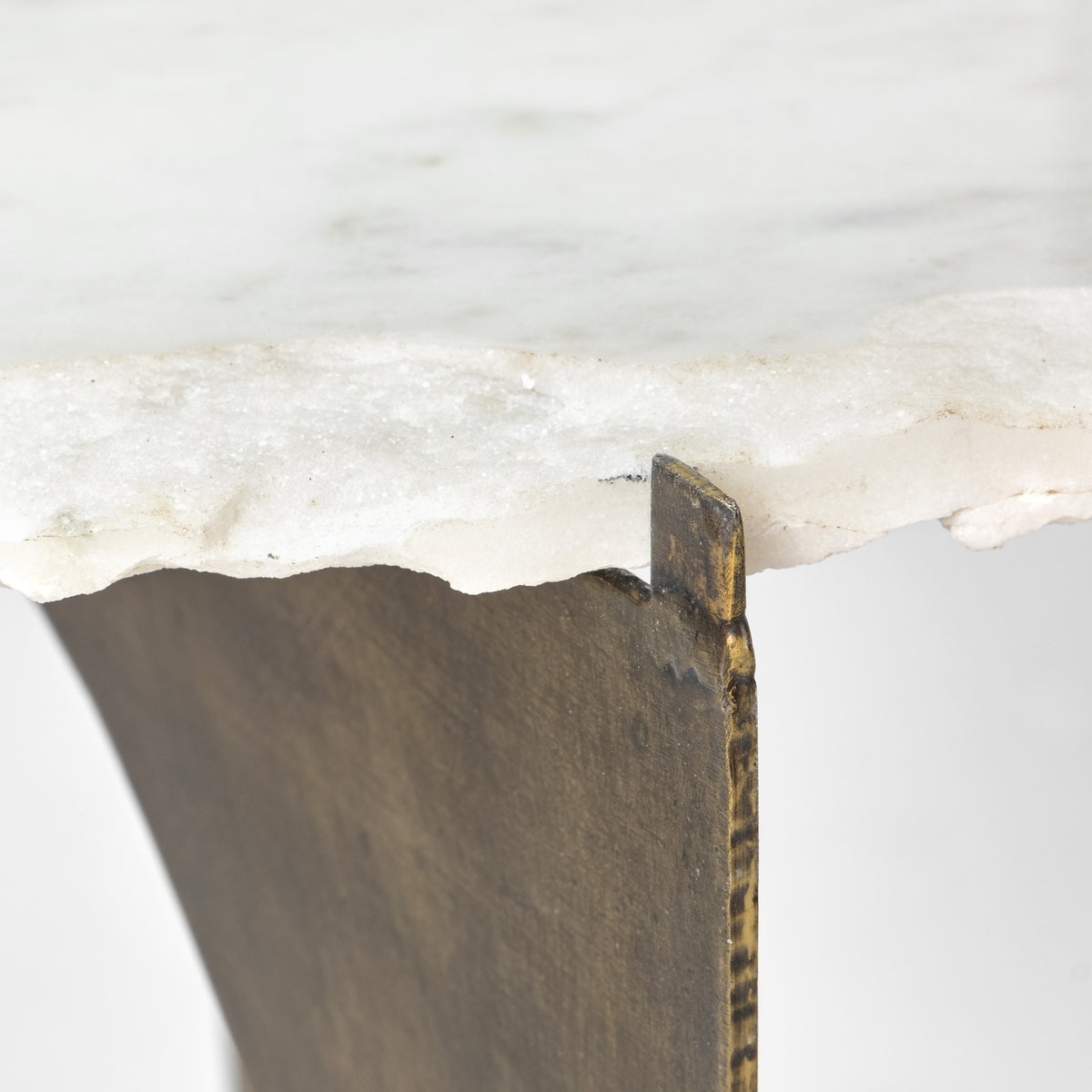 Reinhold II 21L x 21W x 21H Round Live-Edge Marble Top and Gold Metal Base Side/End Table-End and Side Tables-DECOROLALA