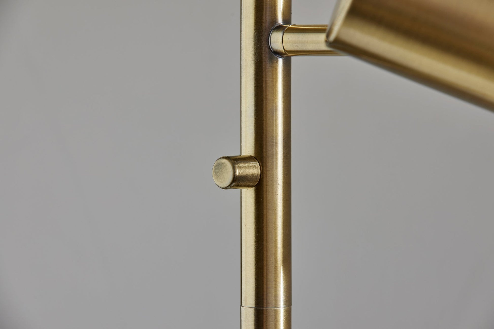 Rhodes Tree Lamp 3941-21 Antique Brass-Lighting-DECOROLALA