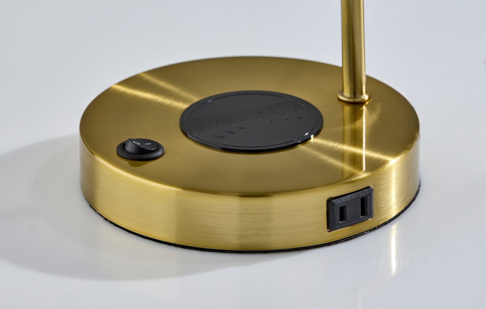 Rico Supercharger Desk Lamp - Qi Charging Antique Brass-Lighting-DECOROLALA