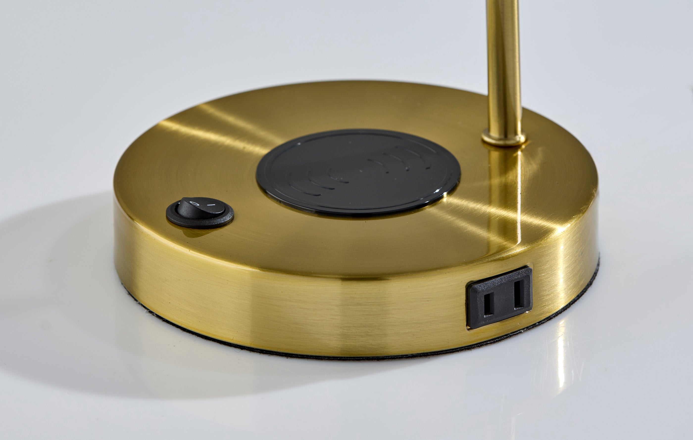 Rico Supercharger Desk Lamp - Qi Charging Antique Brass-Lighting-DECOROLALA