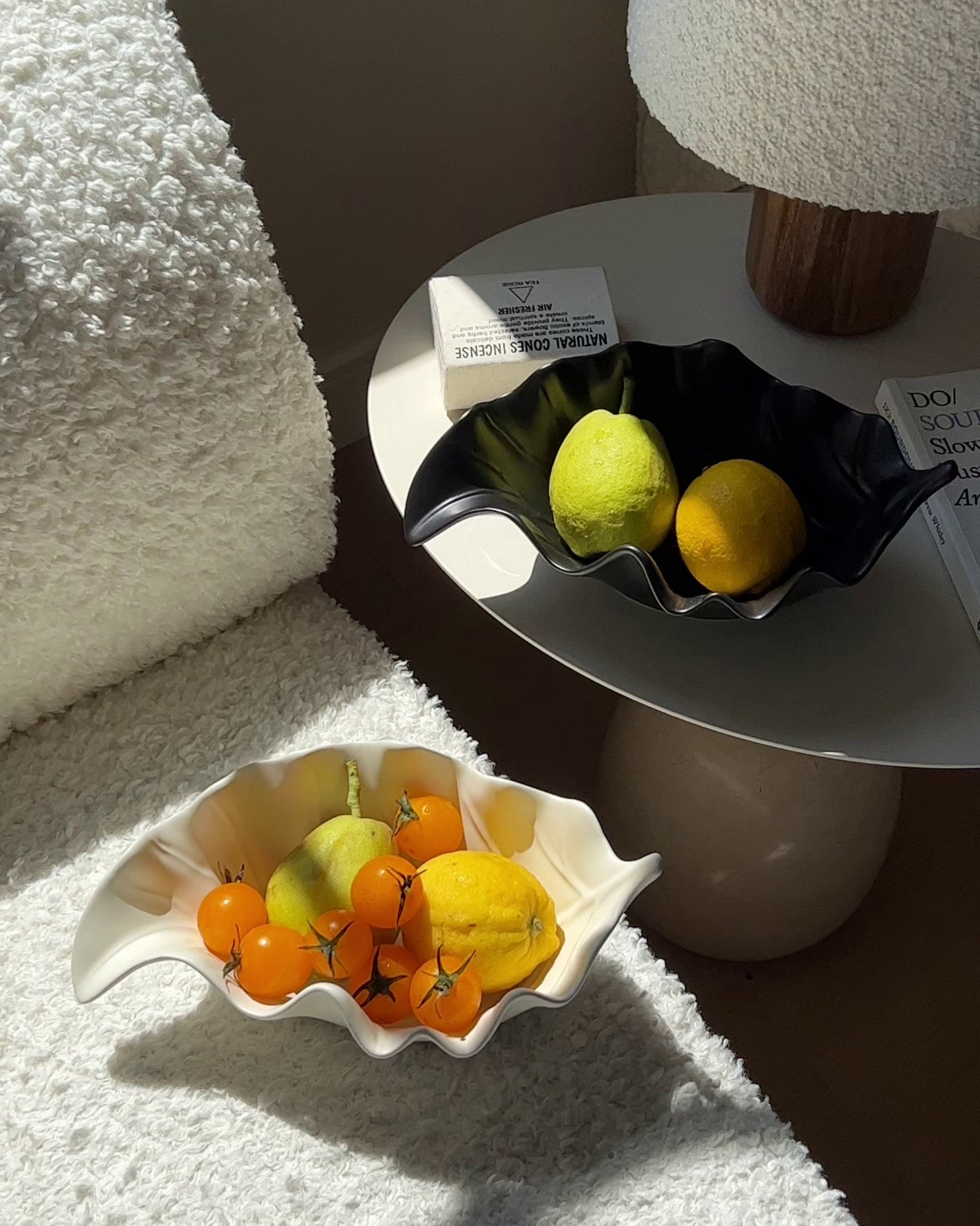 Ripple Leaf Ceramic Tray-Tray-DECOROLALA