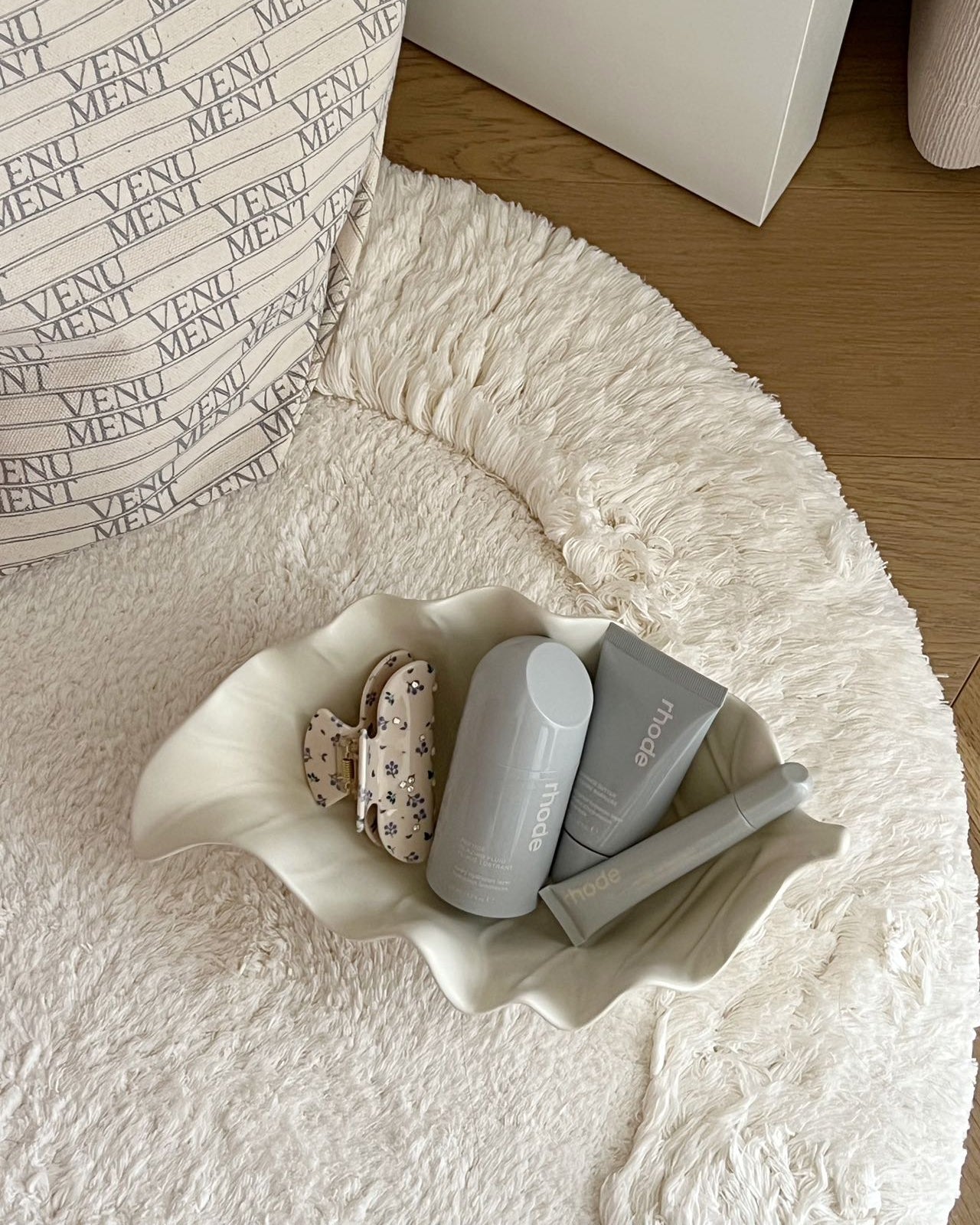 Ripple Leaf Ceramic Tray-Tray-DECOROLALA