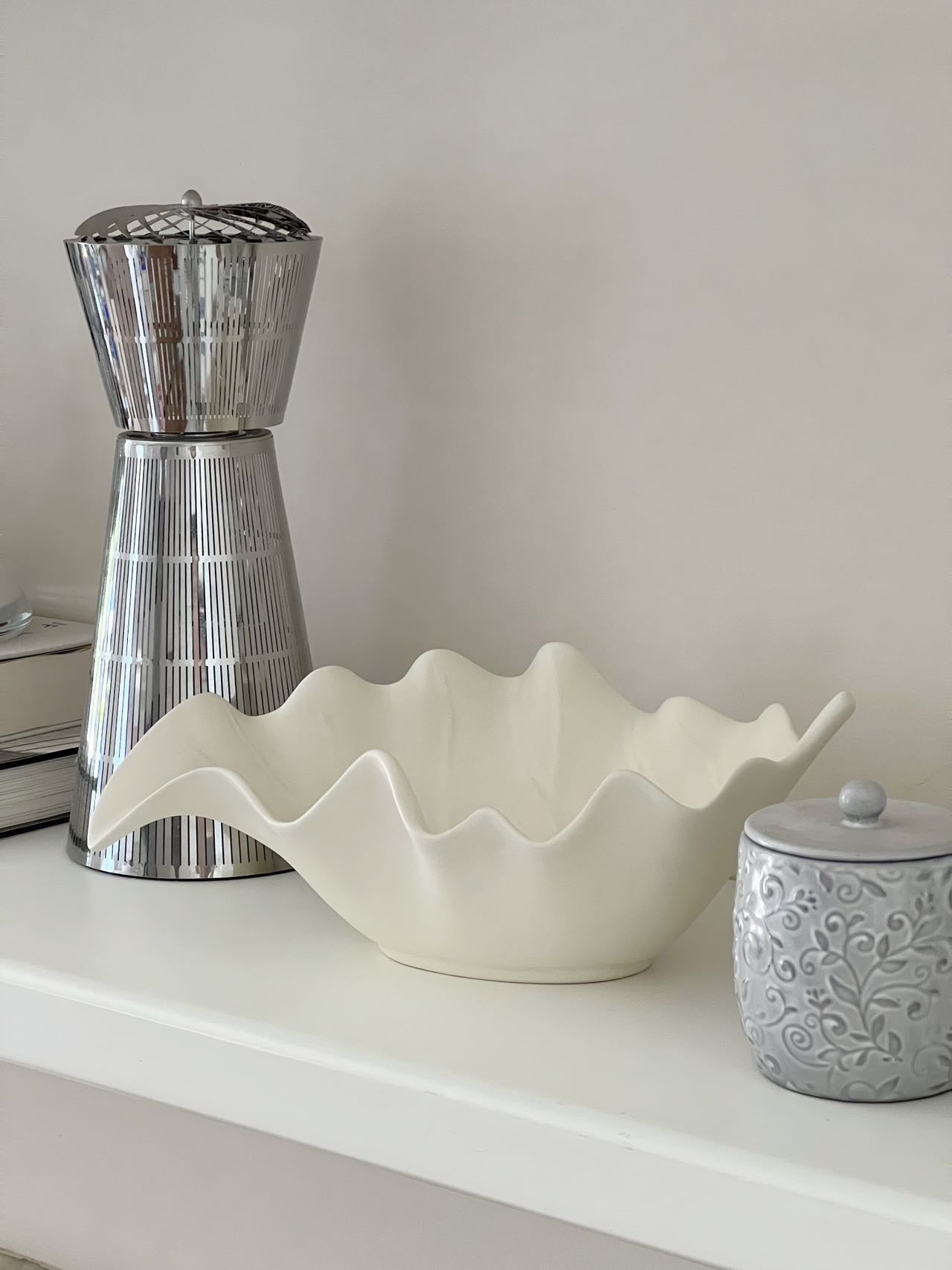 Ripple Leaf Ceramic Tray-Tray-DECOROLALA