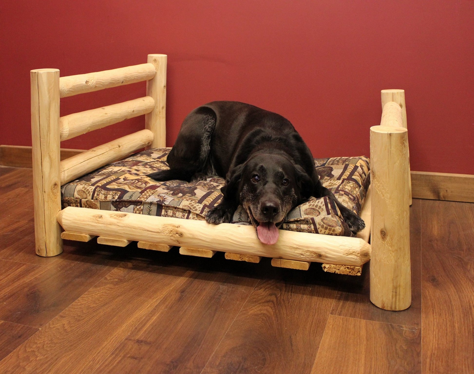 Rustic And Natural Cedar Log Large Replica Pet Bed-Dog Beds-DECOROLALA