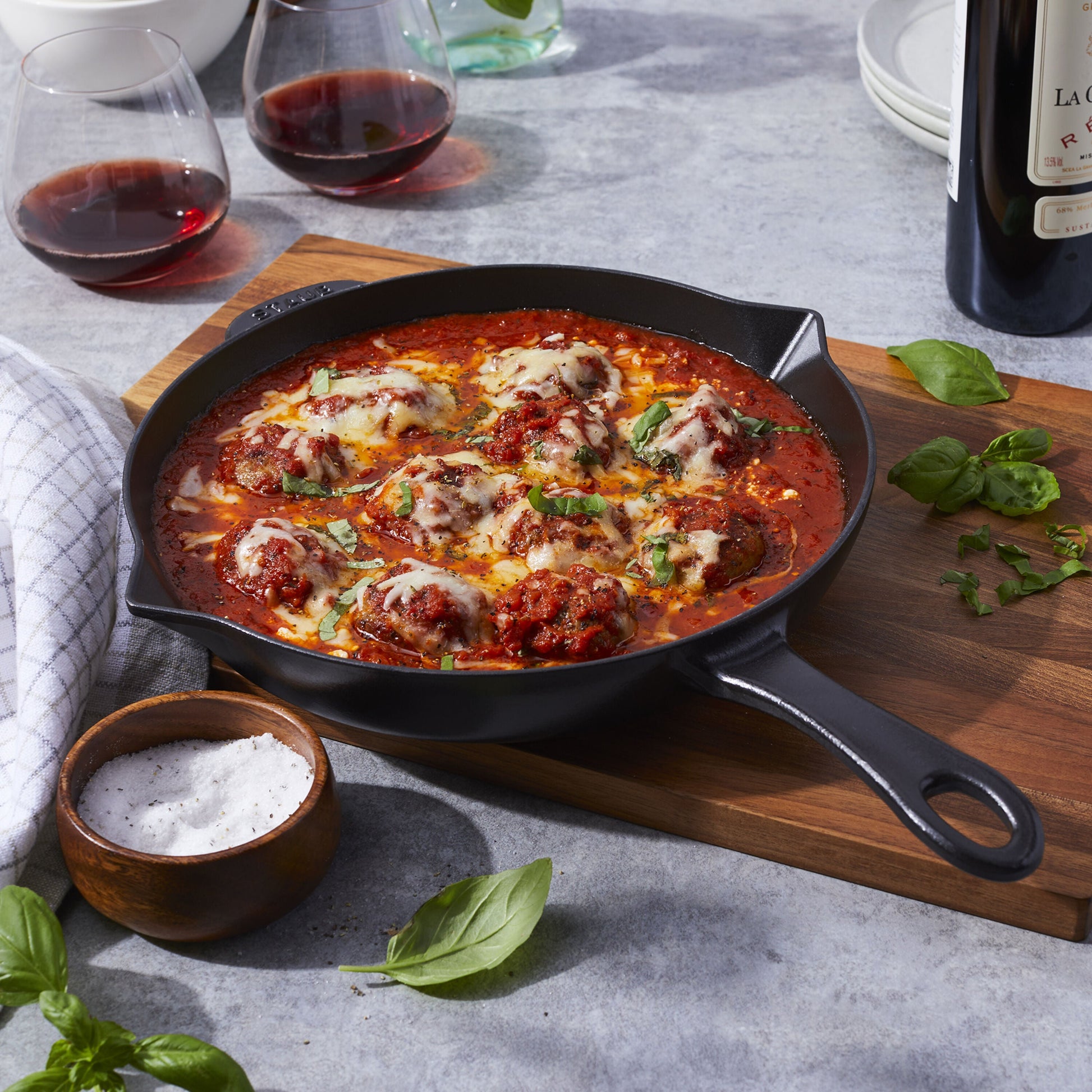 STAUB Cast Iron Frying Pan 26cm Black-10 Inch-DECOROLALA