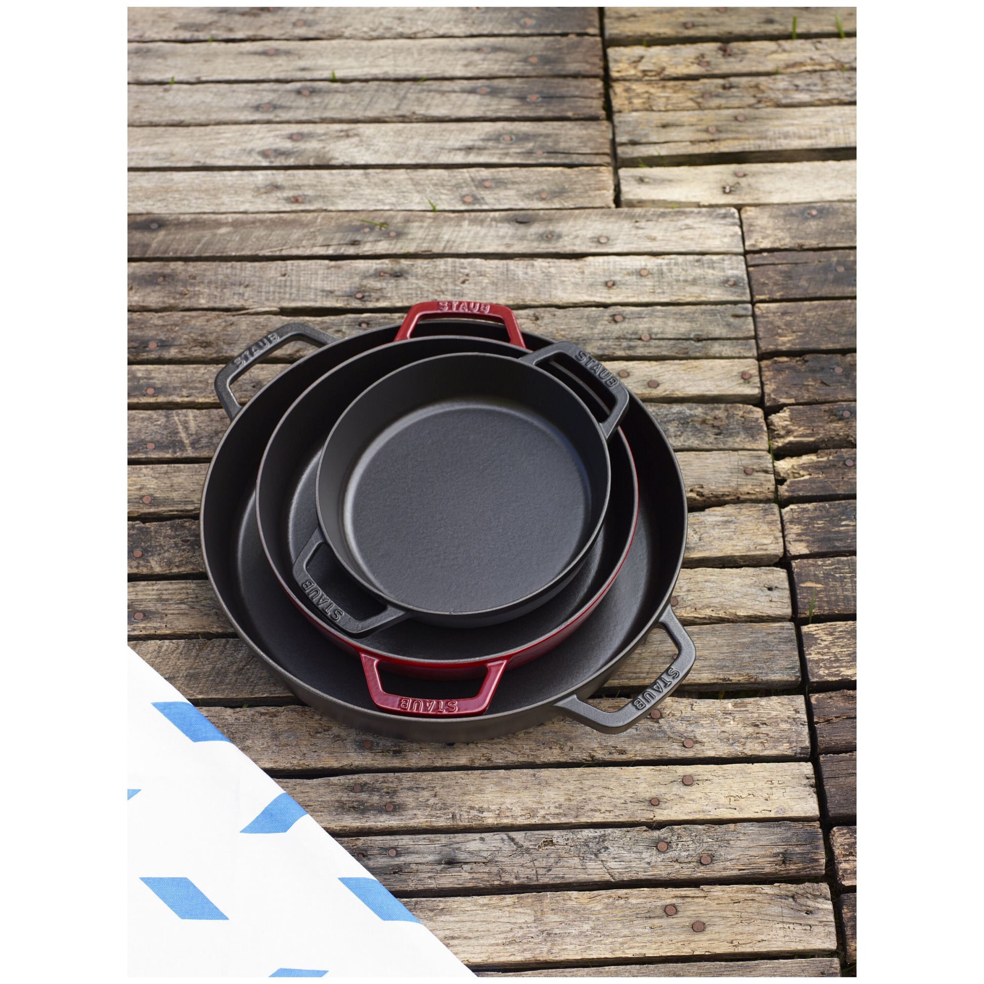 STAUB Cast Iron Skillet 34cm Double Handle Black-13 Inch-DECOROLALA