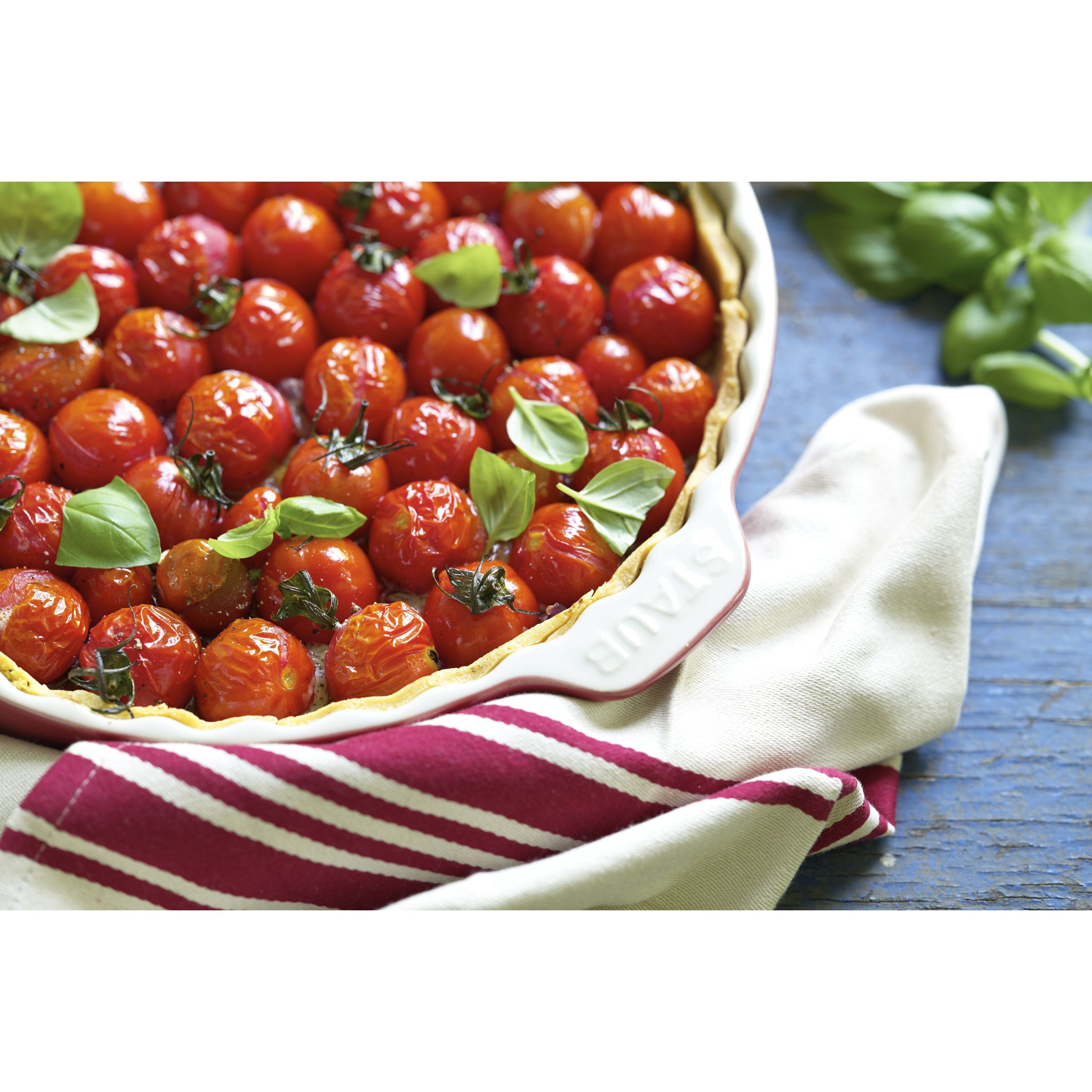 STAUB Ceramique 30 Cm Ceramic Round Pie Dish, Cherry-Bakeware-DECOROLALA