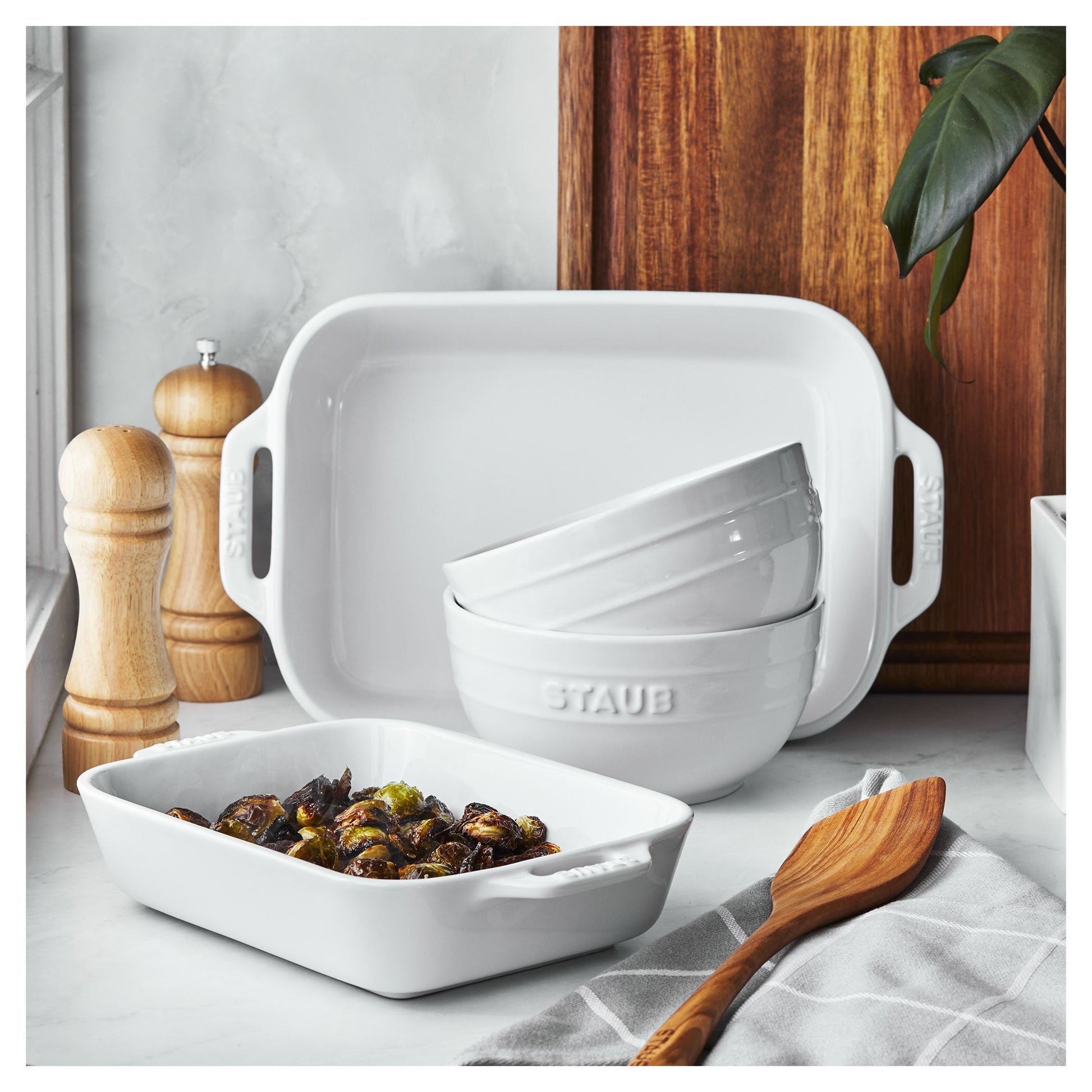 STAUB Ceramique 4 Piece Bakeware Set, White-n/a-DECOROLALA