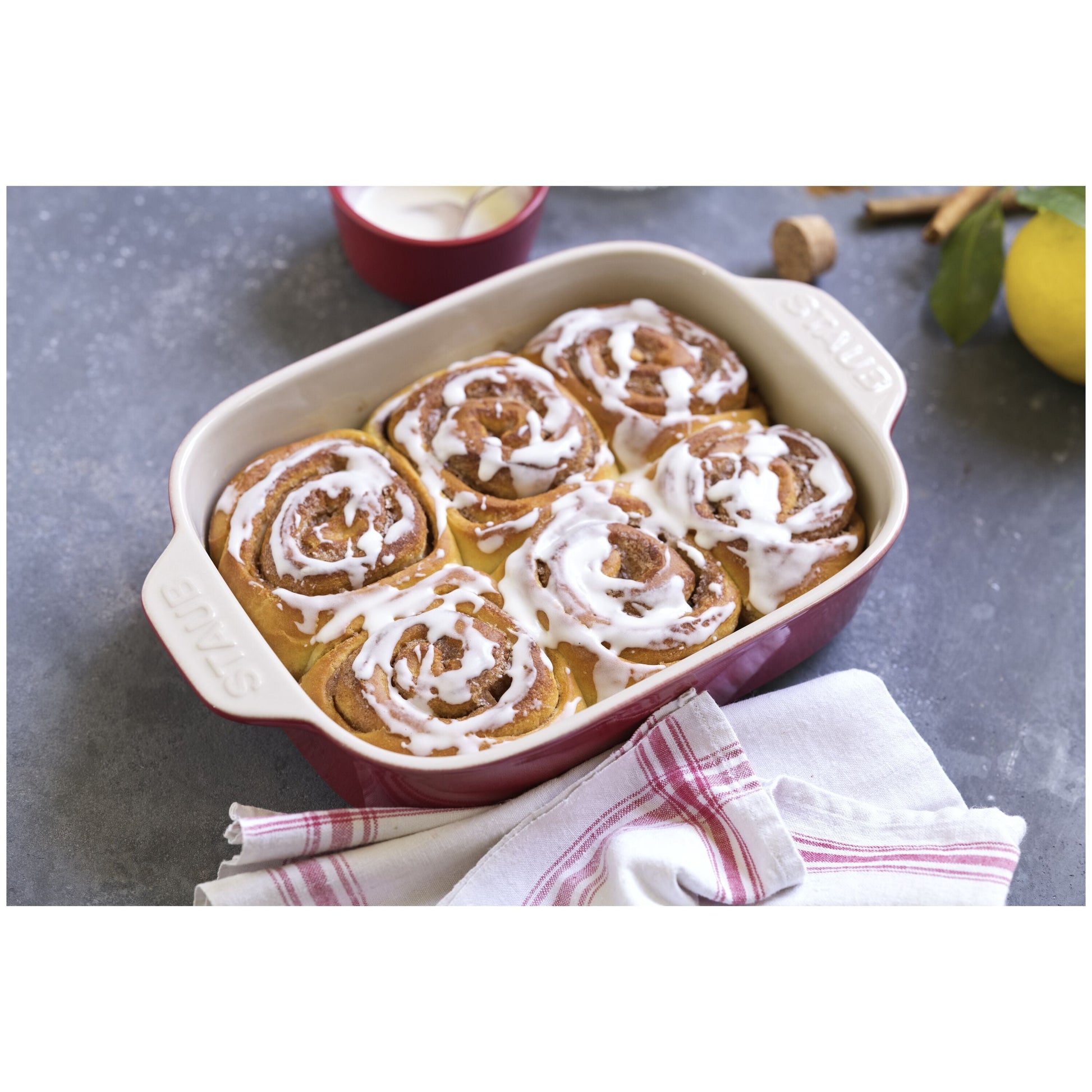 STAUB Ceramique 710 ml Ceramic Rectangular Oven Dish, Cherry-Bakeware-DECOROLALA