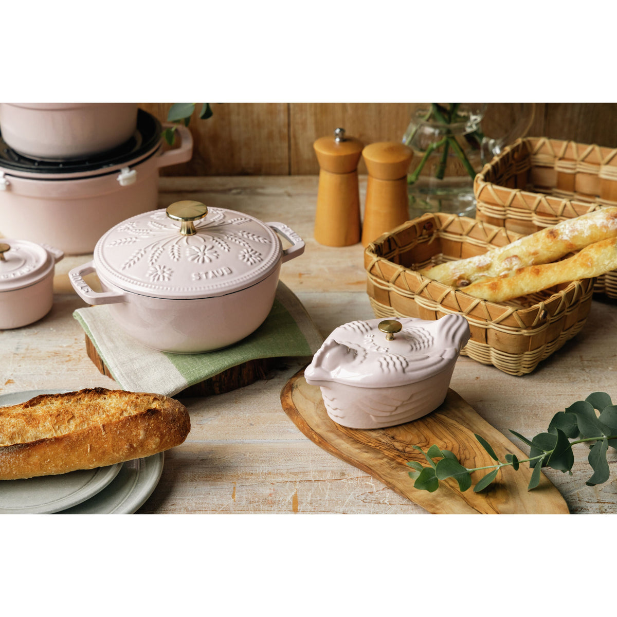 STAUB La Cocotte 1.1 L Cast Iron Round French Oven Marguerite, Sorbet Rose-2