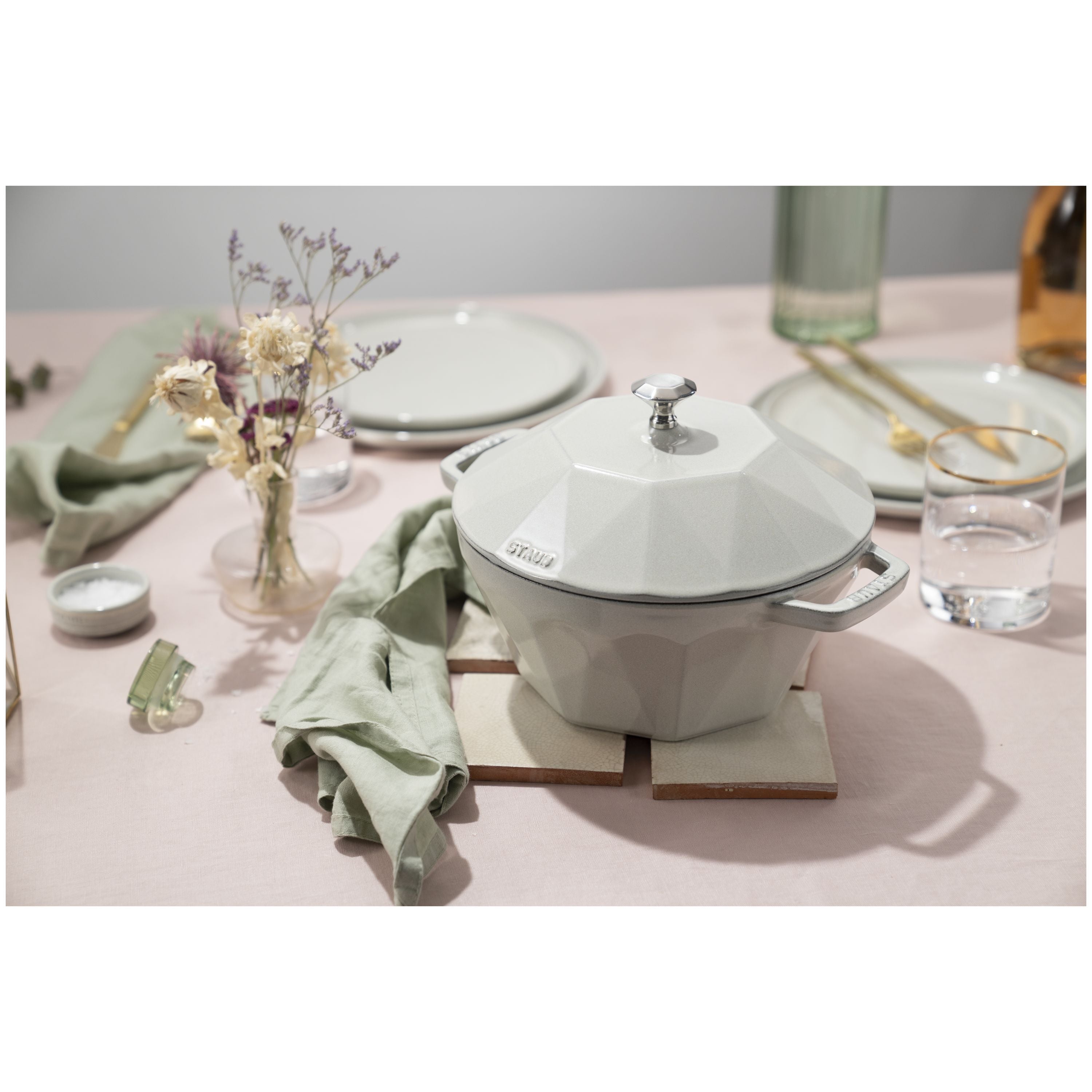 STAUB La Cocotte 2.8 L Cast Iron Diamond Cocotte, White Truffle-n/a-DECOROLALA